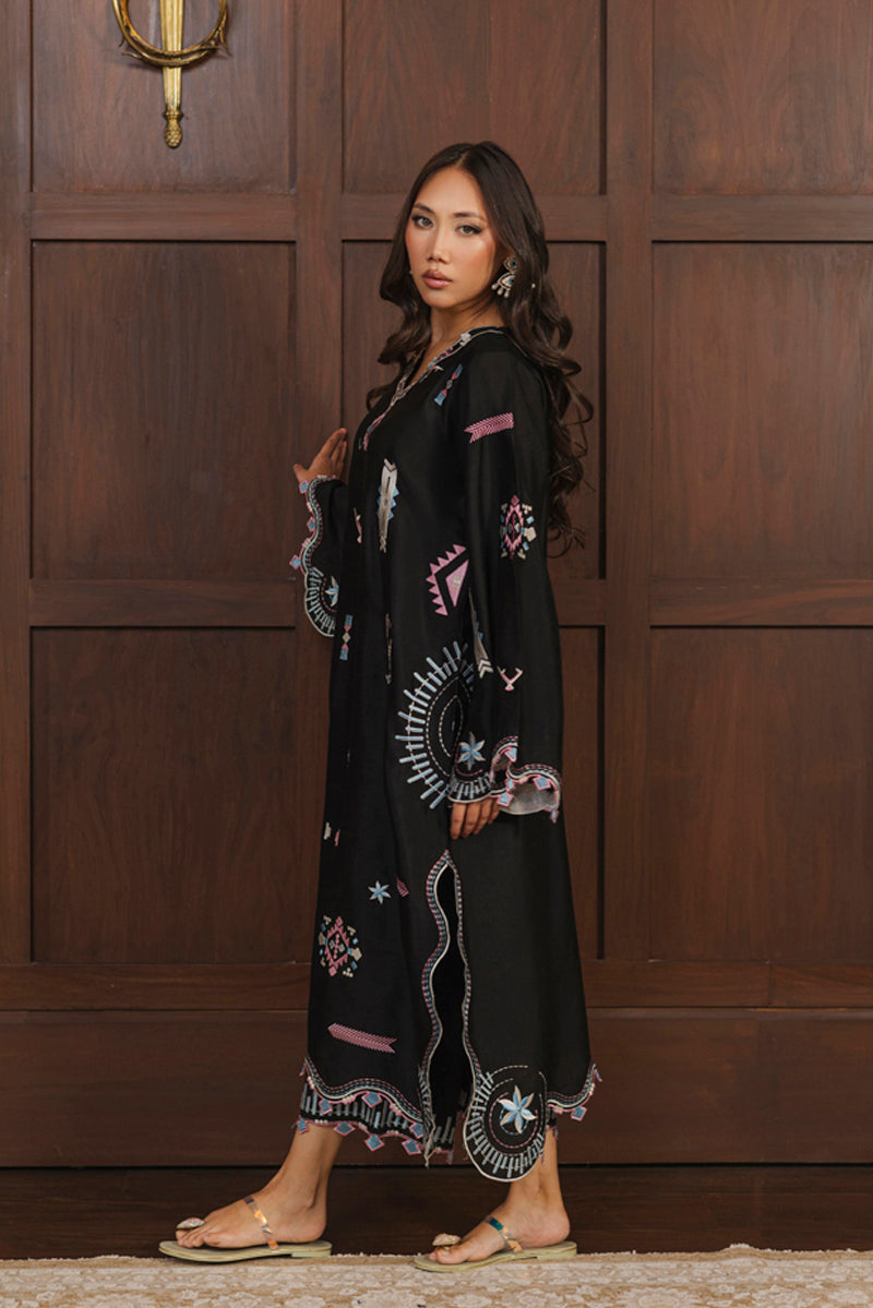 https://cdn.shopify.com/s/files/1/0904/3817/2979/files/025A3779.jpg?v=1778401930