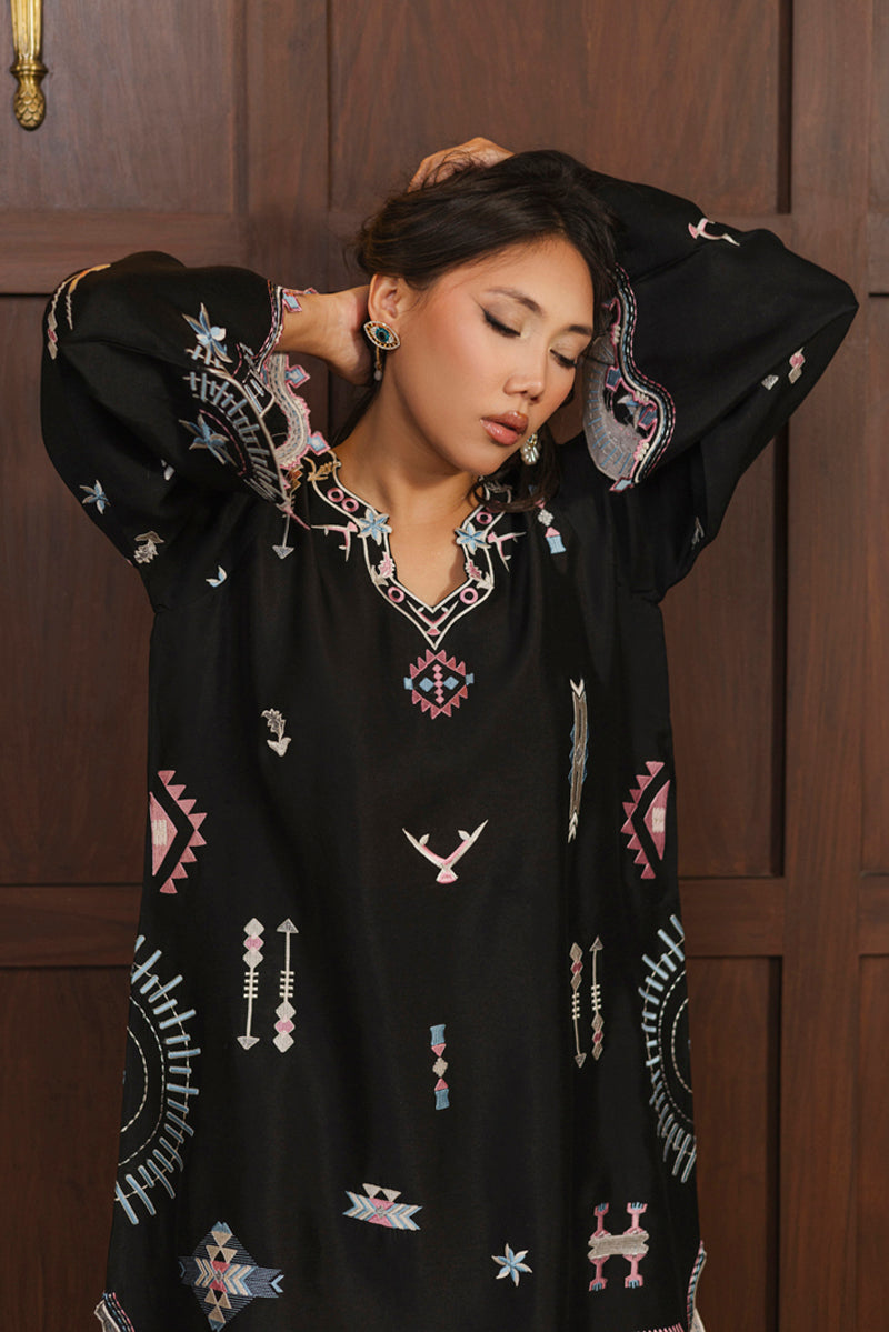 https://cdn.shopify.com/s/files/1/0904/3817/2979/files/025A3807.jpg?v=1778401930