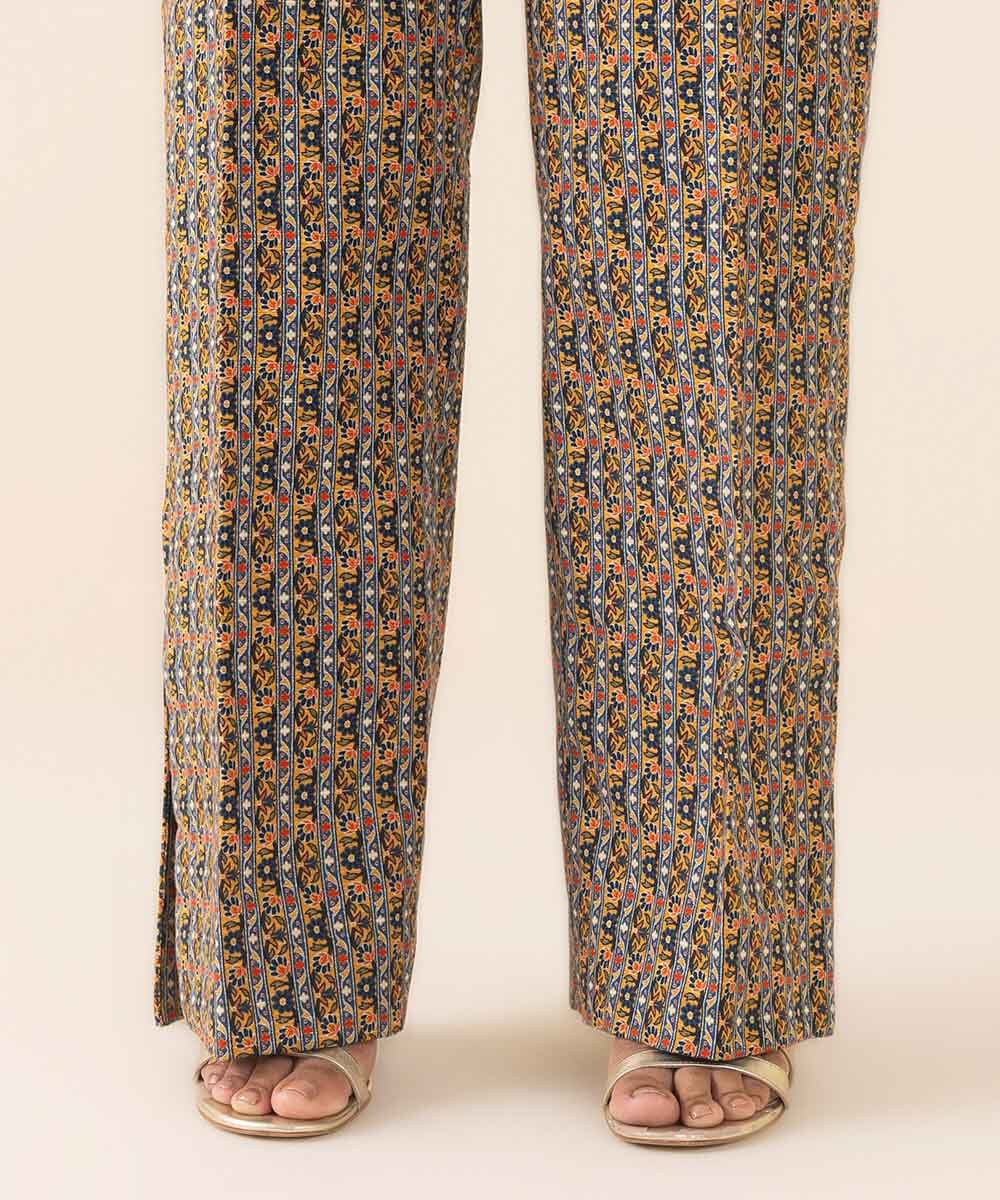 3 Piece - Embroidered Light Khaddar Suit