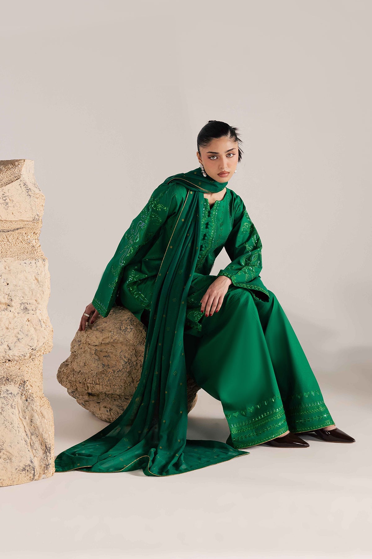 https://cdn.shopify.com/s/files/1/0019/7217/4947/files/02_048e4a4e-fc4a-4eba-ad68-fe5008099d64.jpg?v=1775802119