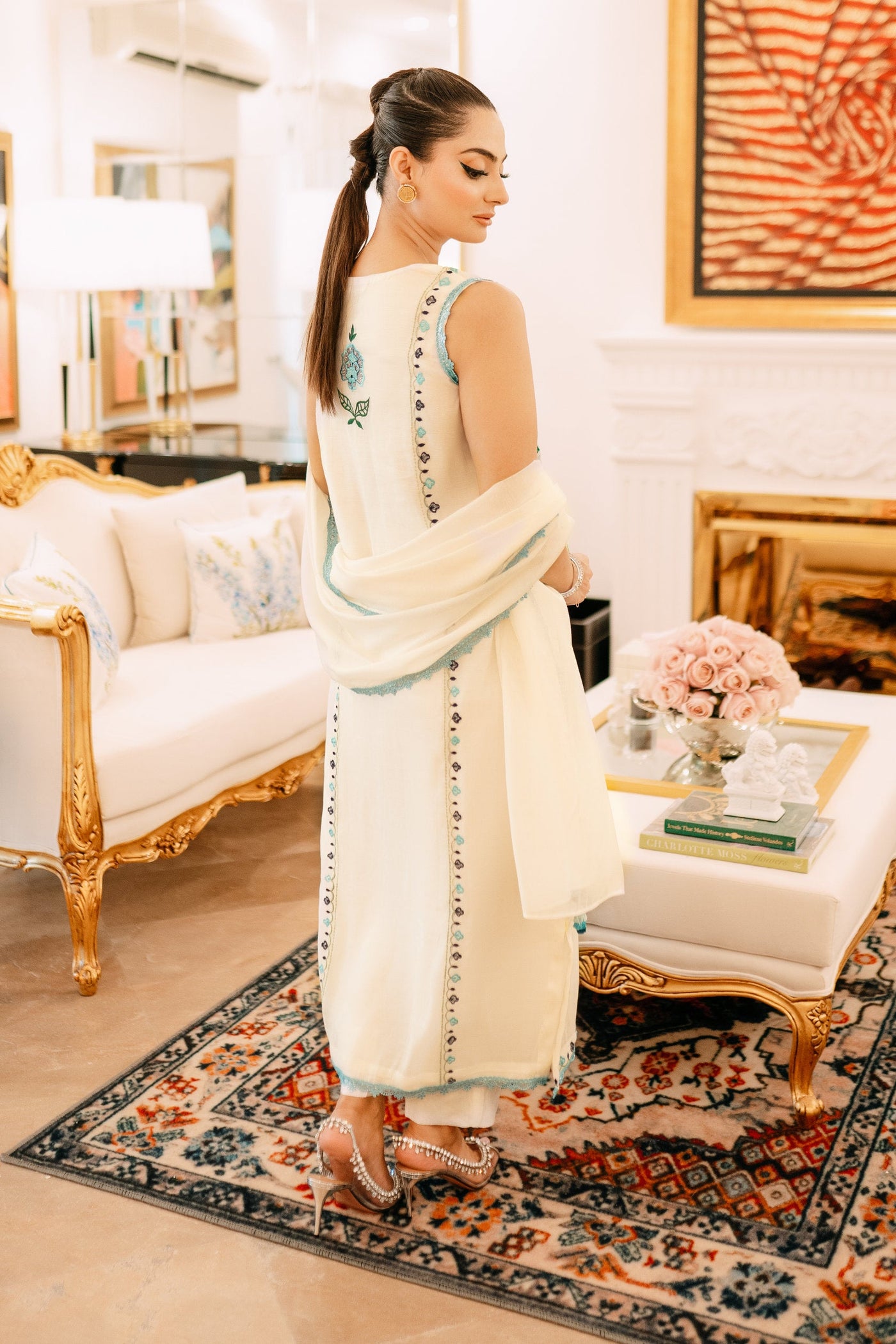 https://cdn.shopify.com/s/files/1/0793/0439/2987/files/02_4a86085c-9eed-4ccc-bc2c-6de14c4574b3.jpg?v=1691480481