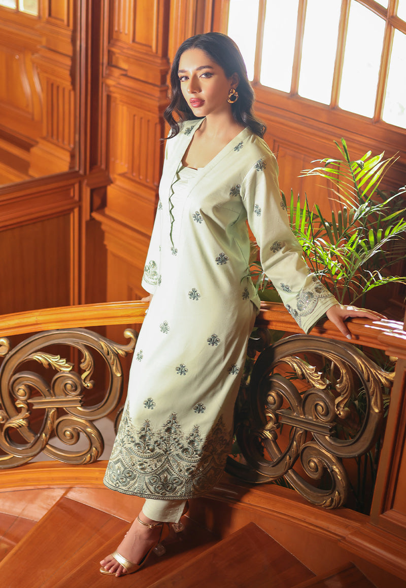AJP-03 EMBROIDERED CAMBRIC 2 PCS