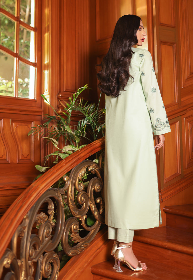 AJP-03 EMBROIDERED CAMBRIC 2 PCS