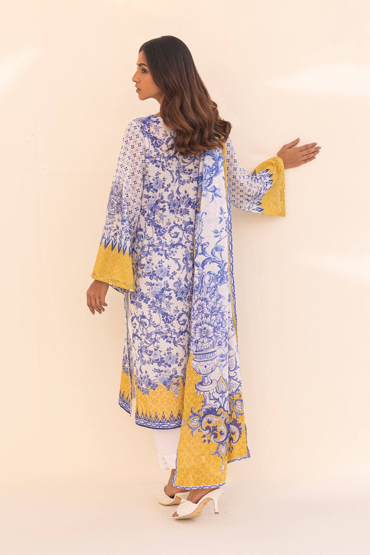 https://cdn.shopify.com/s/files/1/0704/5916/2937/products/032A9655.jpg?v=1752140914