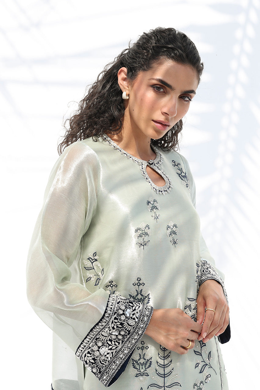 https://cdn.shopify.com/s/files/1/0588/3661/5221/files/035A1678.jpg?v=1761204608