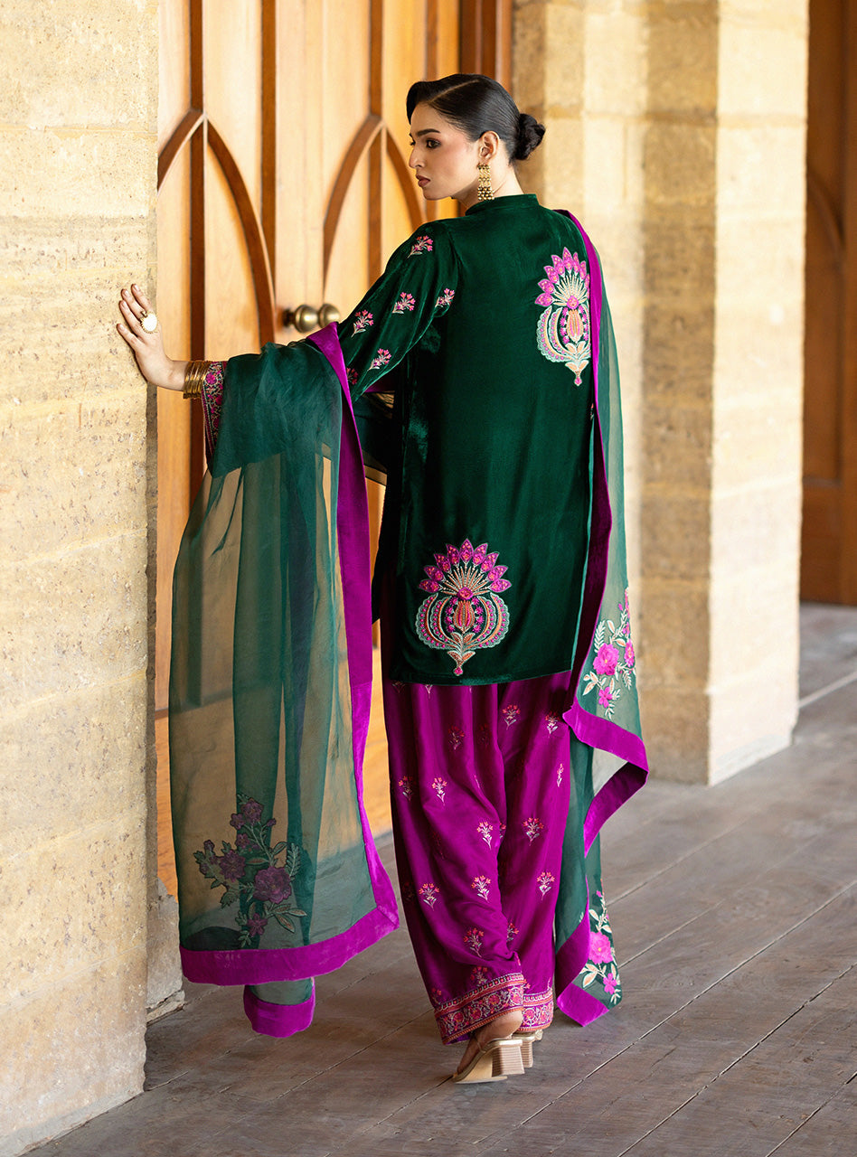 Niya Farshi