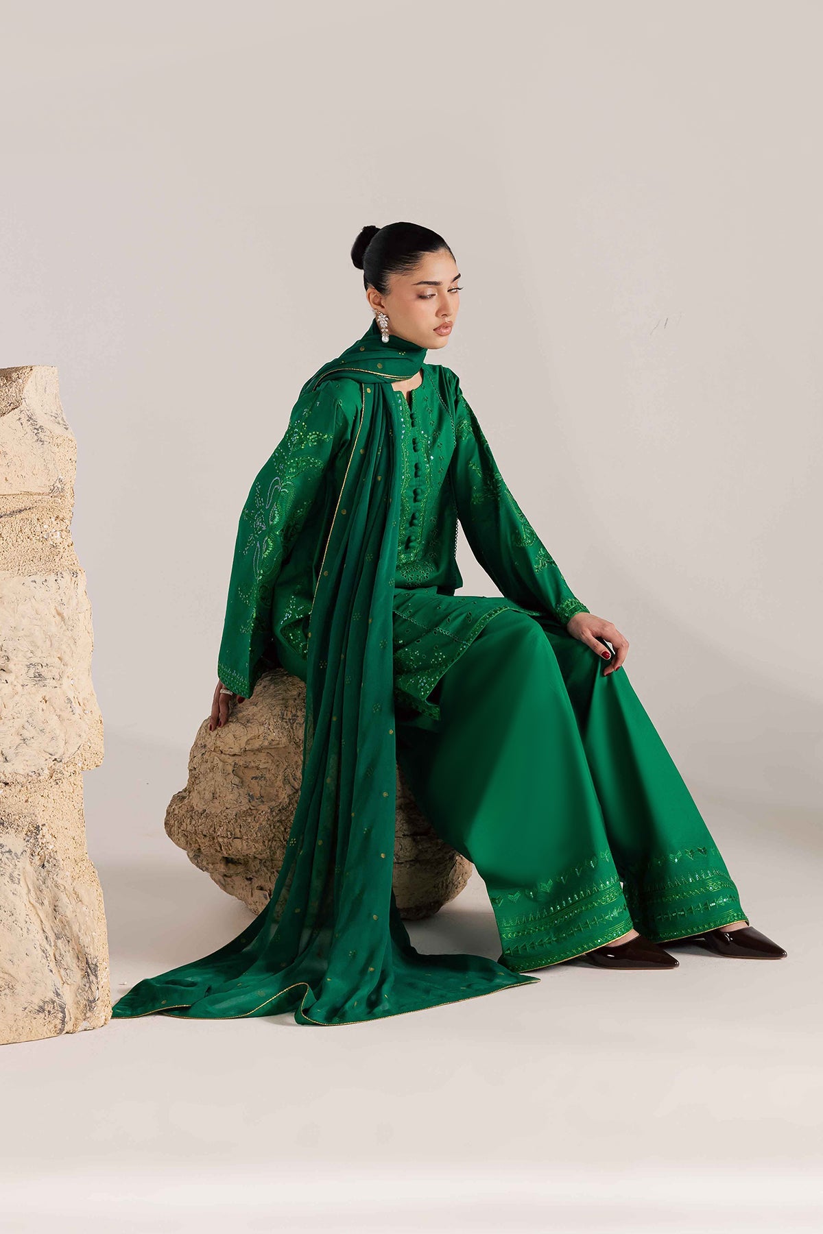 https://cdn.shopify.com/s/files/1/0019/7217/4947/files/03_703ca5f2-51ef-44c2-a63c-5b2f8244d51e.jpg?v=1775802119