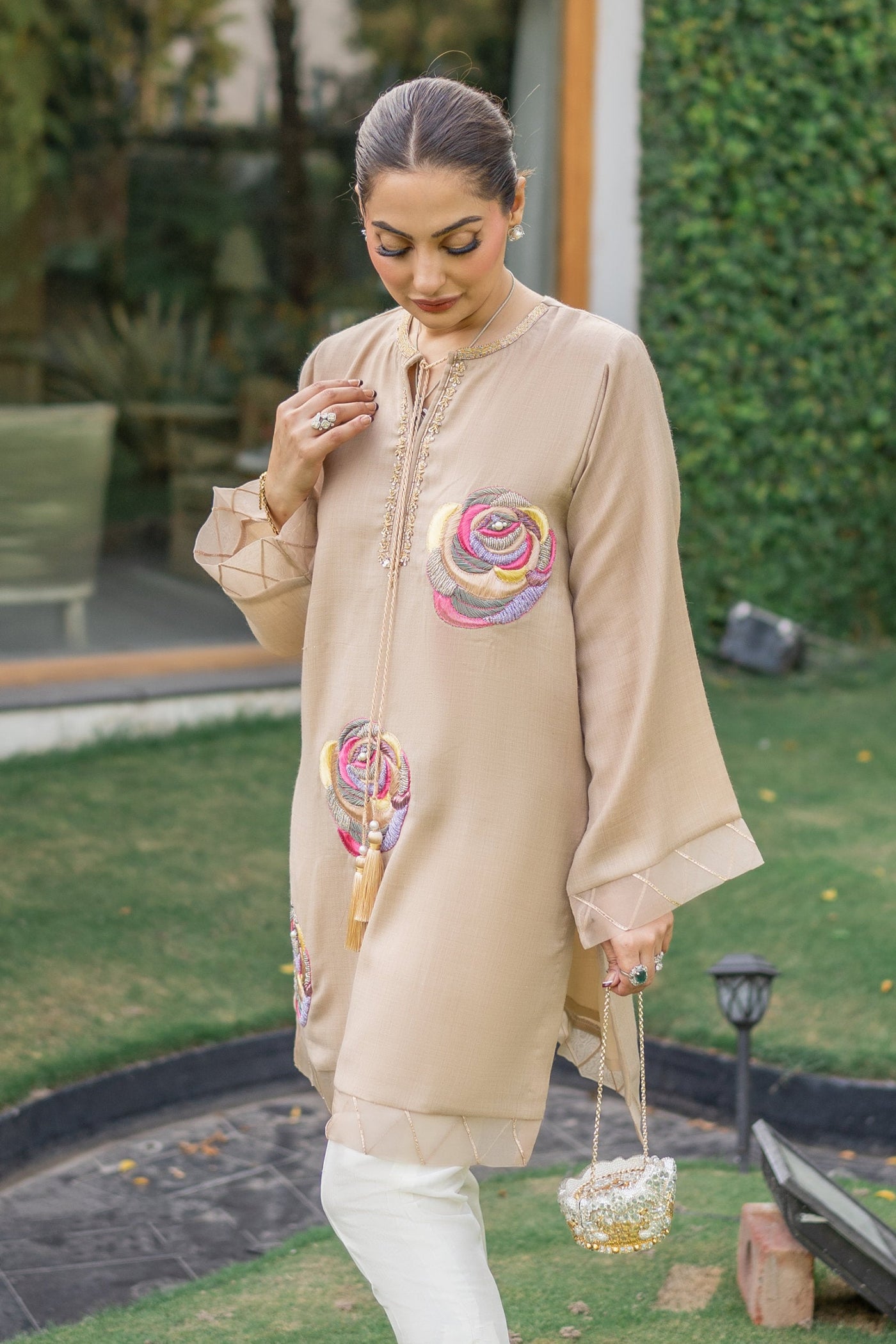 https://cdn.shopify.com/s/files/1/0793/0439/2987/files/03_90dd0e0e-7912-4d28-aa79-8313b1a49b71.jpg?v=1697018494