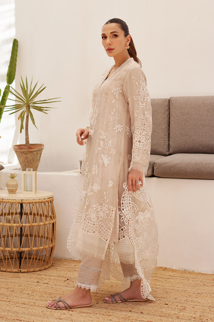 https://cdn.shopify.com/s/files/1/0790/3779/2529/files/047A0521_2caf720a-79a6-4bd1-b9e0-7b642ff77264.jpg?v=1716465853