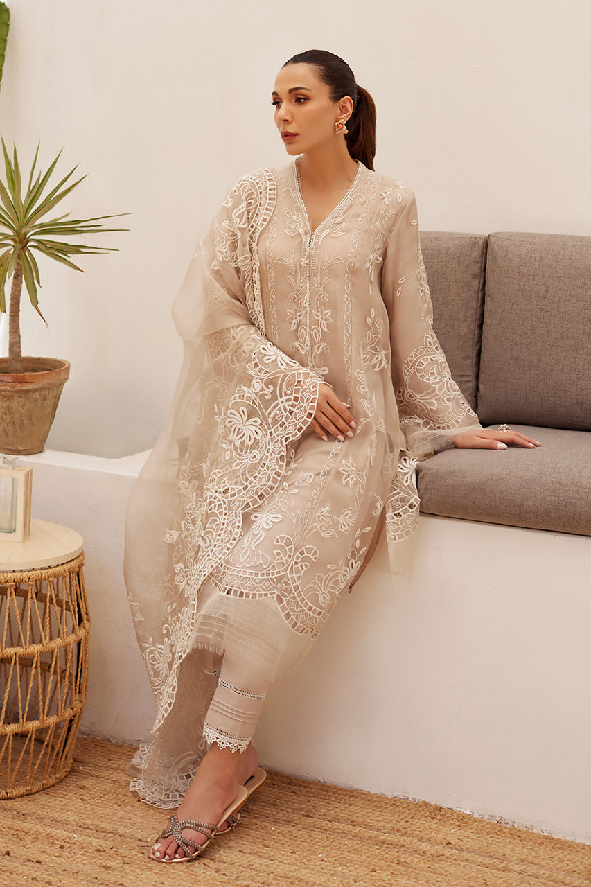 https://cdn.shopify.com/s/files/1/0790/3779/2529/files/047A0665_3a7f18cc-d89f-4e0e-a82c-b572f047d867.jpg?v=1716465854