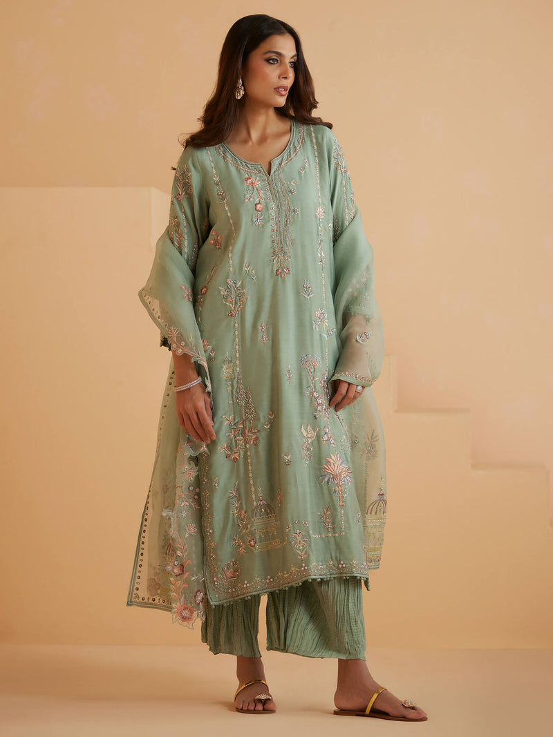 Alisha, Crushed Izaar & Dupatta