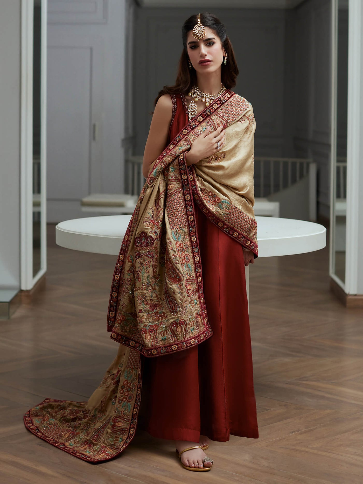 Peshwas & Shawl