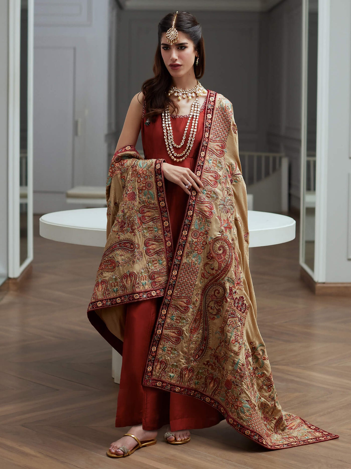 Peshwas & Shawl