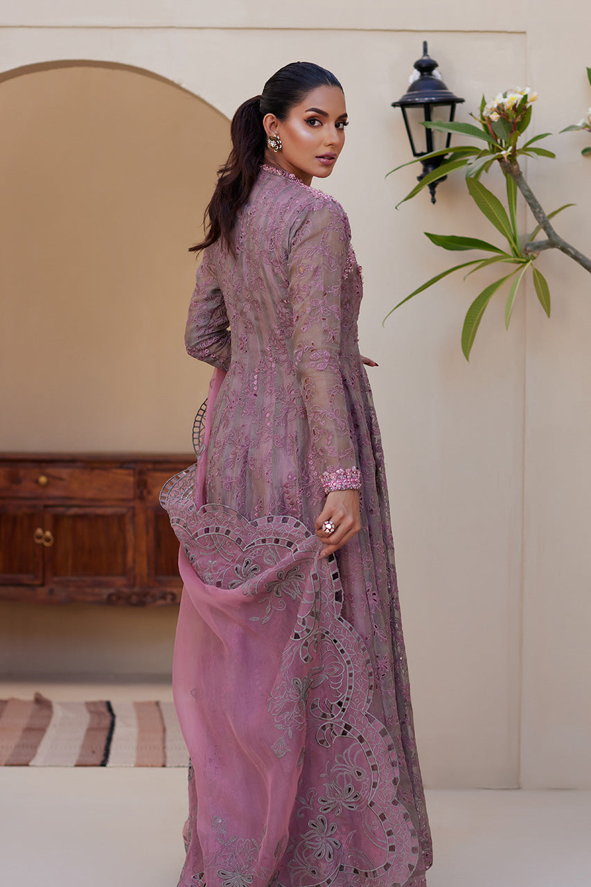 https://cdn.shopify.com/s/files/1/0790/3779/2529/files/047A2196_7e7a852e-6719-42d7-b460-fa125bfdc3ac.jpg?v=1716465907