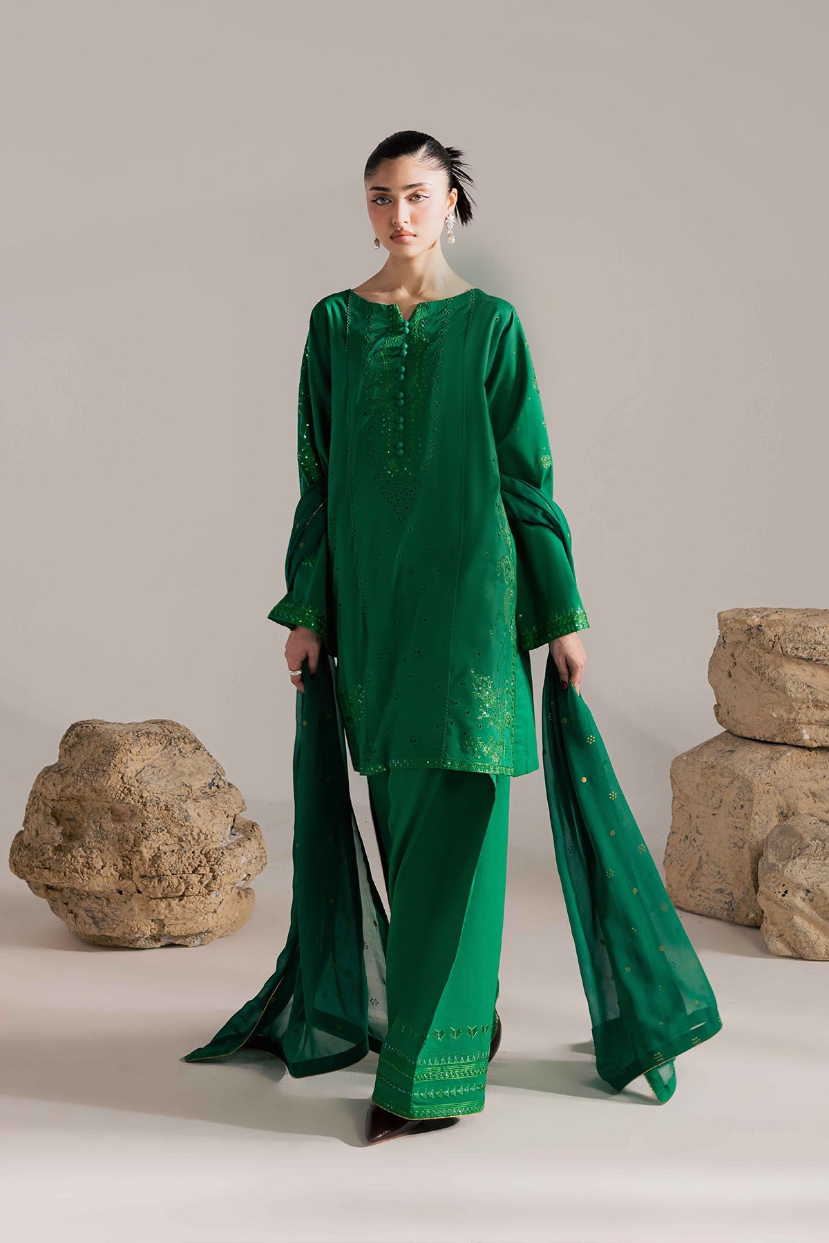 https://cdn.shopify.com/s/files/1/0019/7217/4947/files/04_4bd24a4b-c426-408f-a53e-68d3851e4df7.jpg?v=1775802119