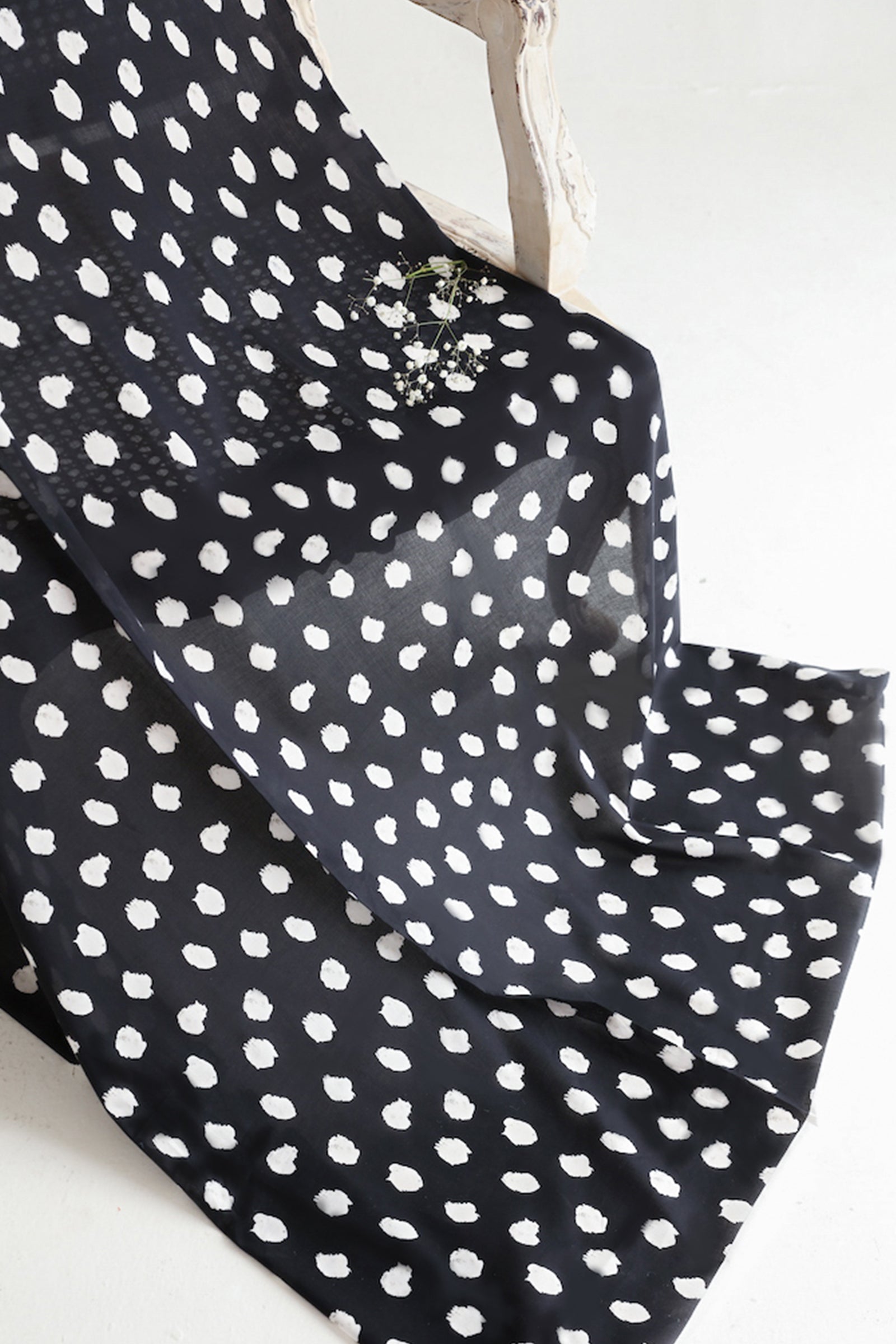 https://cdn.shopify.com/s/files/1/0081/0283/8329/products/04_ee9d19d4-e8d0-47d1-85af-bf490855ea29.jpg?v=1663307730