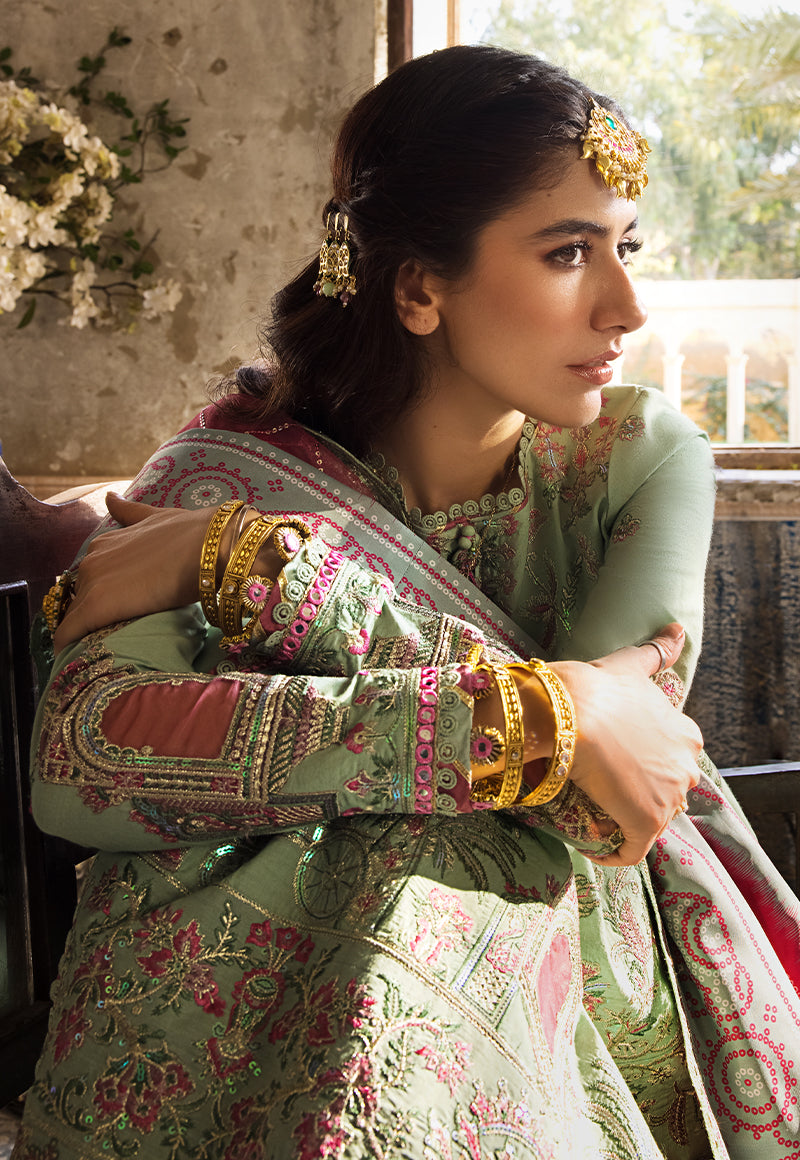 AJLR-10 EMBROIDERED LAWN 3 PCS