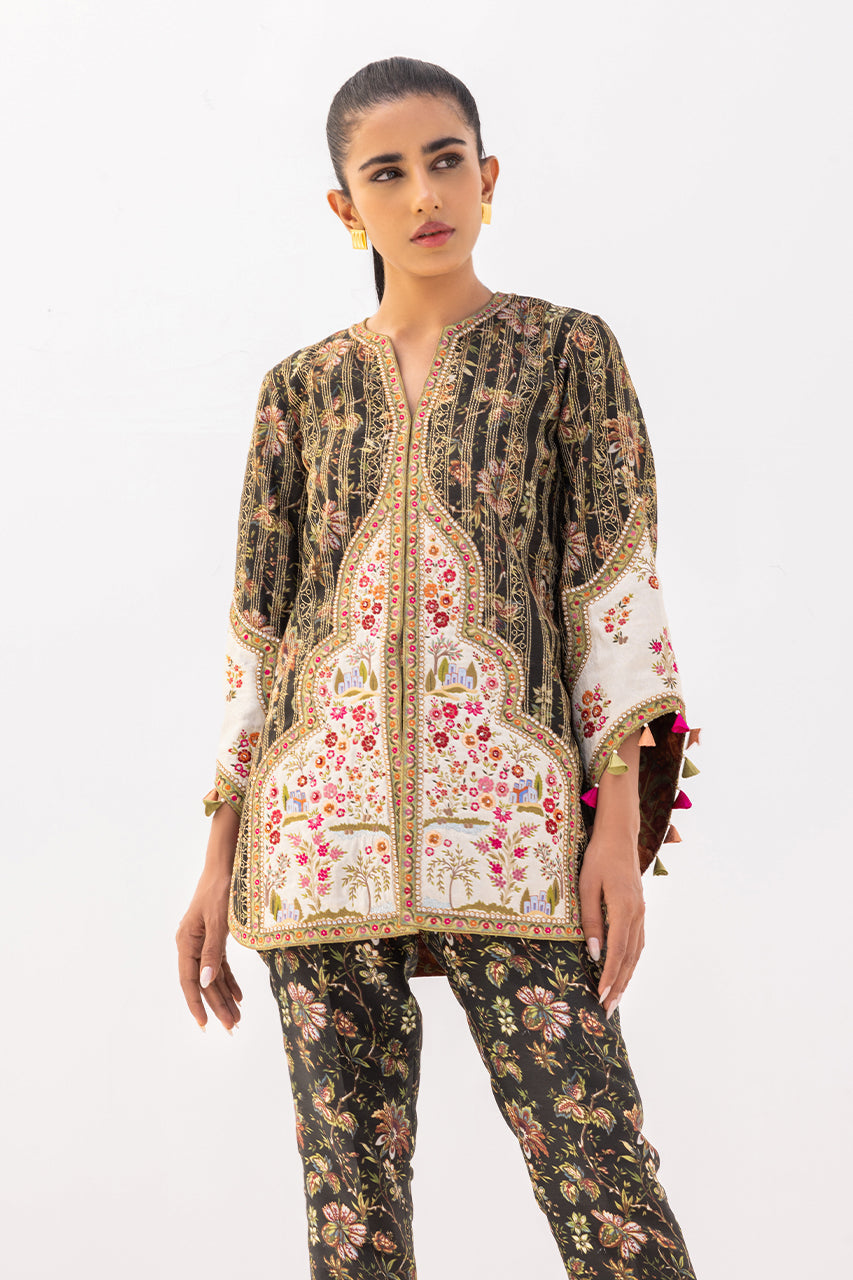 https://cdn.shopify.com/s/files/1/0588/3661/5221/products/051A7671.jpg?v=1668427957