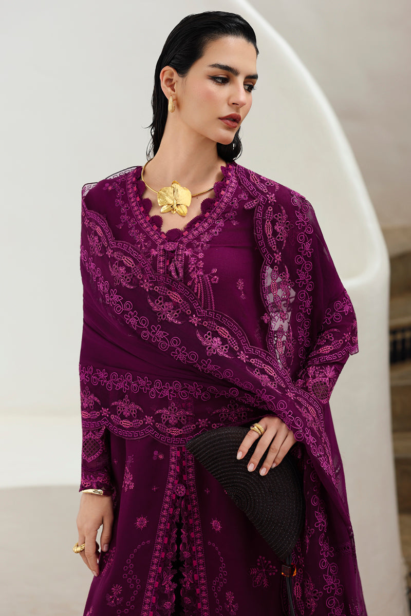 https://cdn.shopify.com/s/files/1/2044/1461/files/052A2023_2c20ca4c-0901-45c3-9a1d-3bf3ee9d251c.jpg?v=1758799763