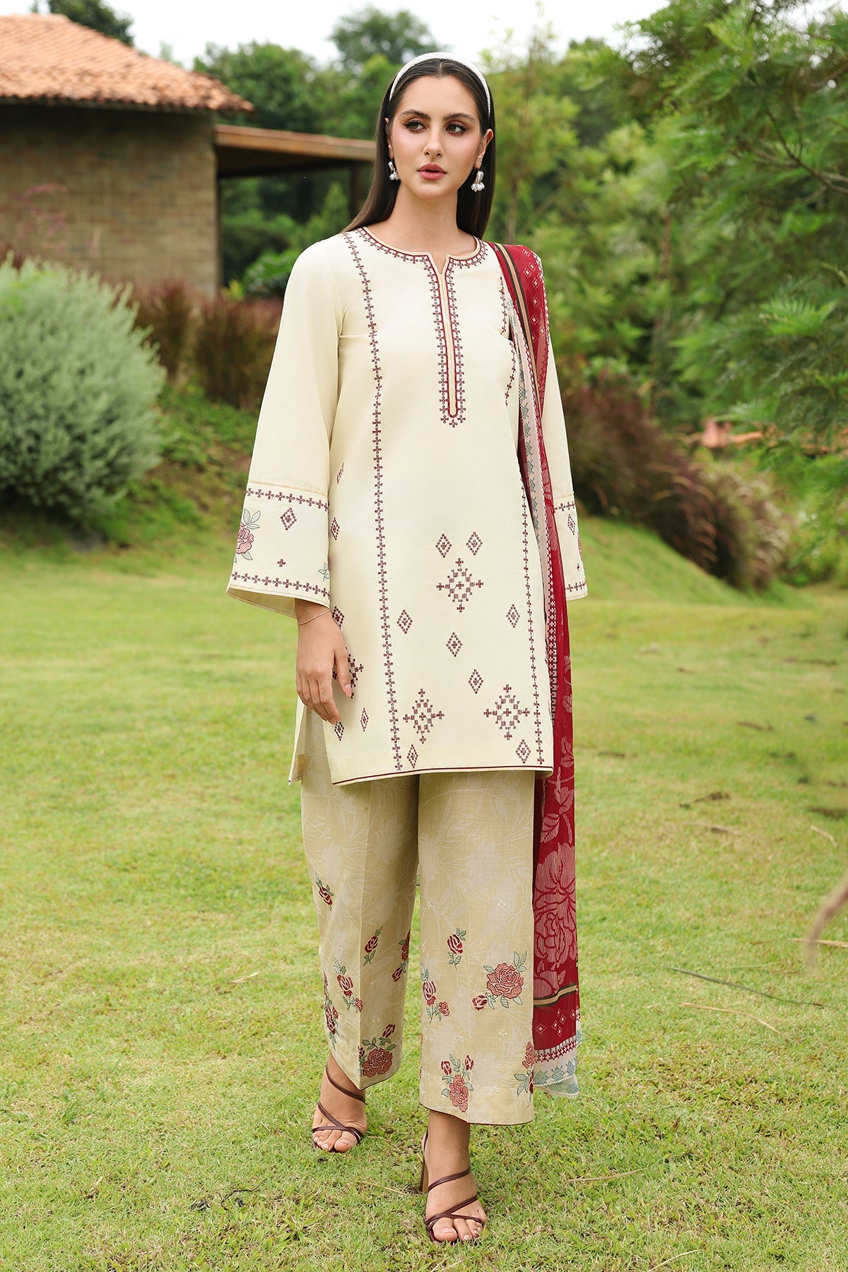 EMBROIDERED LAWN USE-9404