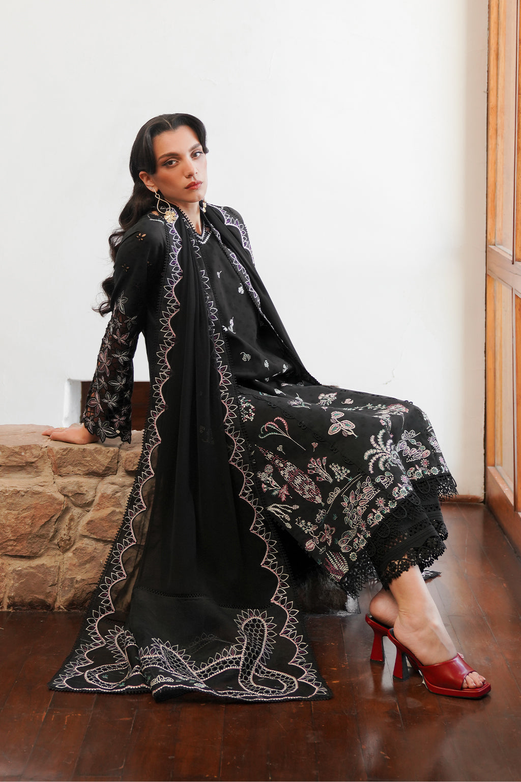 https://cdn.shopify.com/s/files/1/0617/6404/2985/files/05_7441b434-0666-49f8-ae54-e14cf49b2e5f.jpg?v=1717445541