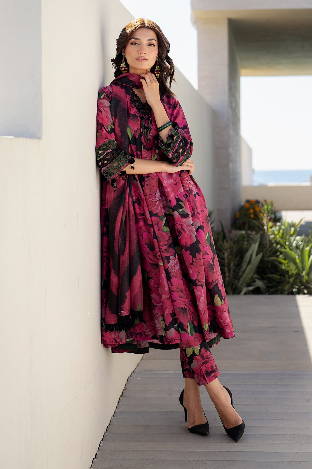 EMBROIDERED PRINTED LAWN UF-4087