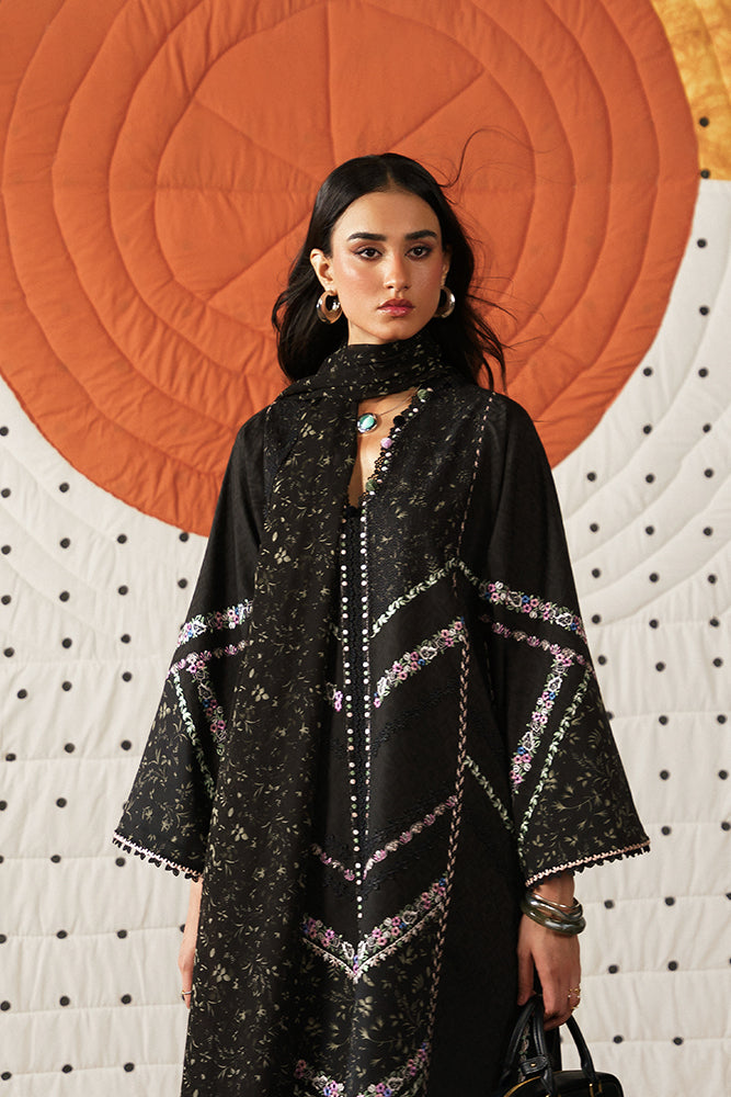 https://cdn.shopify.com/s/files/1/1146/5868/files/07Sazil.jpg?v=1754030384