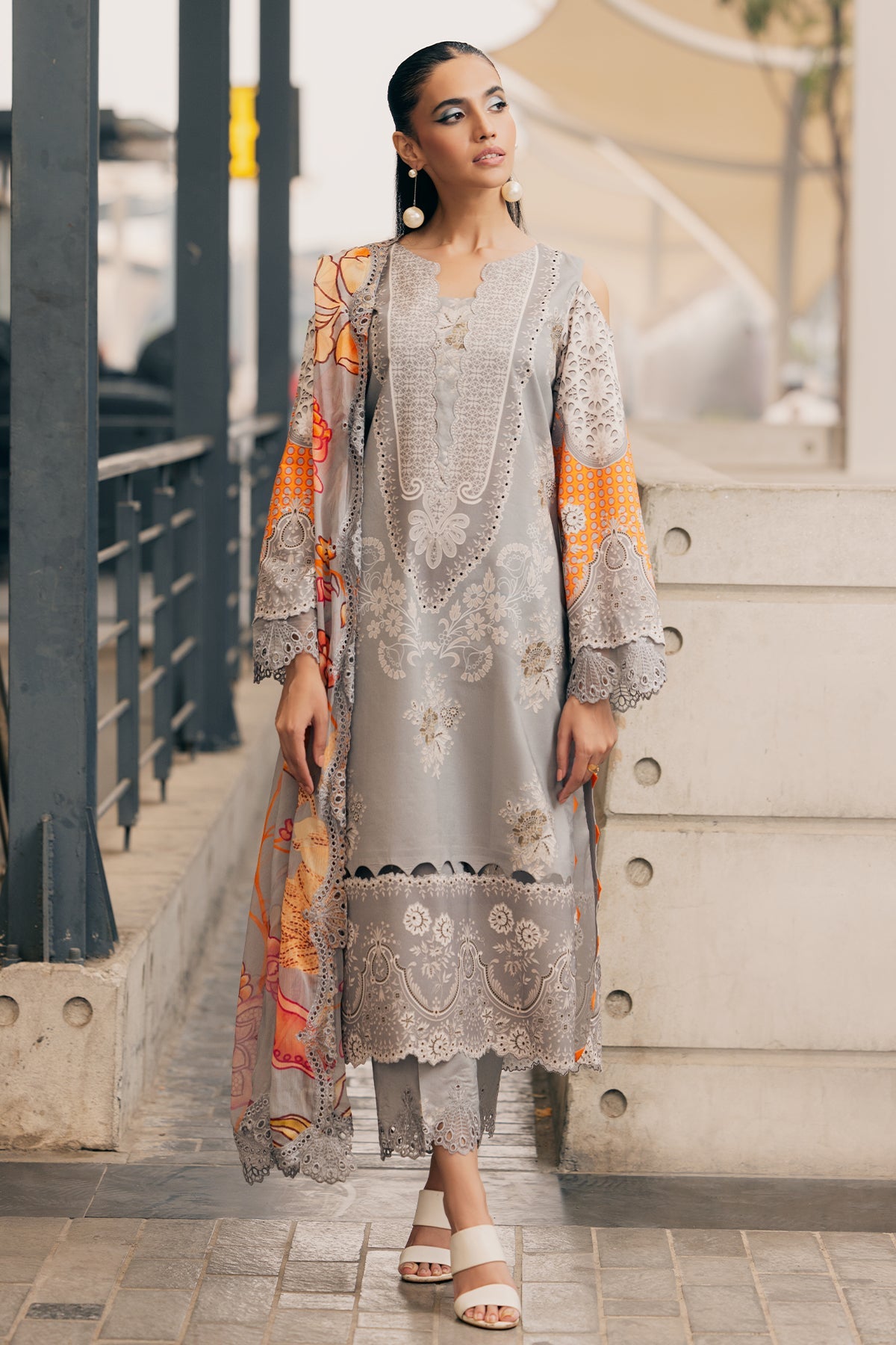 3-PC Unstitched Embroidered Lawn Collection IN6-05