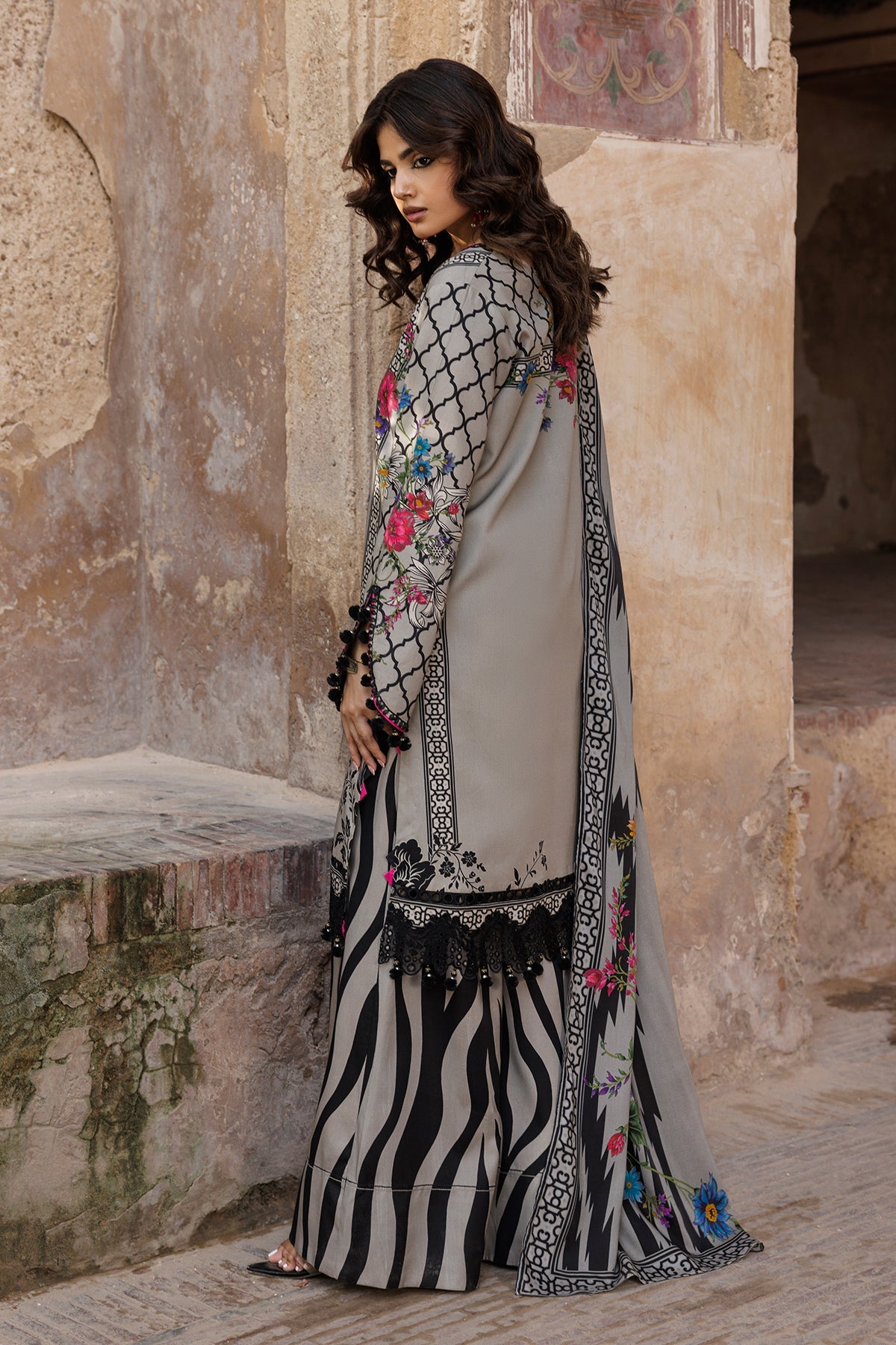 3-pc Unstitched Embroidered Staple DSCW5-04