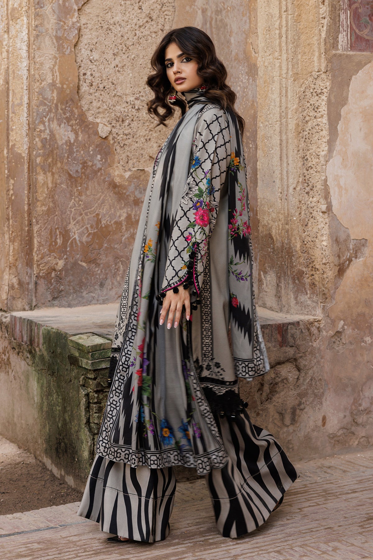 3-pc Unstitched Embroidered Staple DSCW5-04