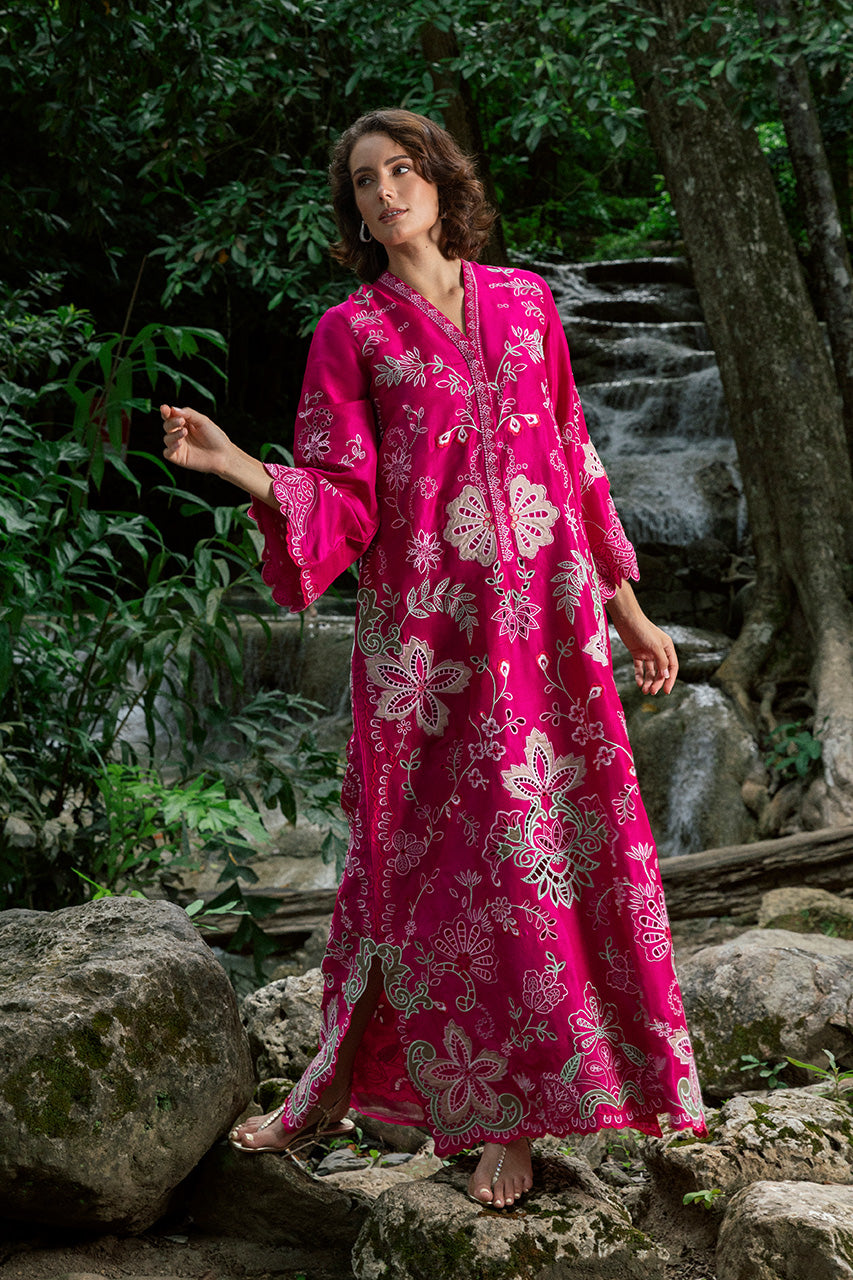 https://cdn.shopify.com/s/files/1/0790/3779/2529/files/0T4A0554_93f8033e-cc1c-468f-92b9-f6d73214d39f.jpg?v=1766127522