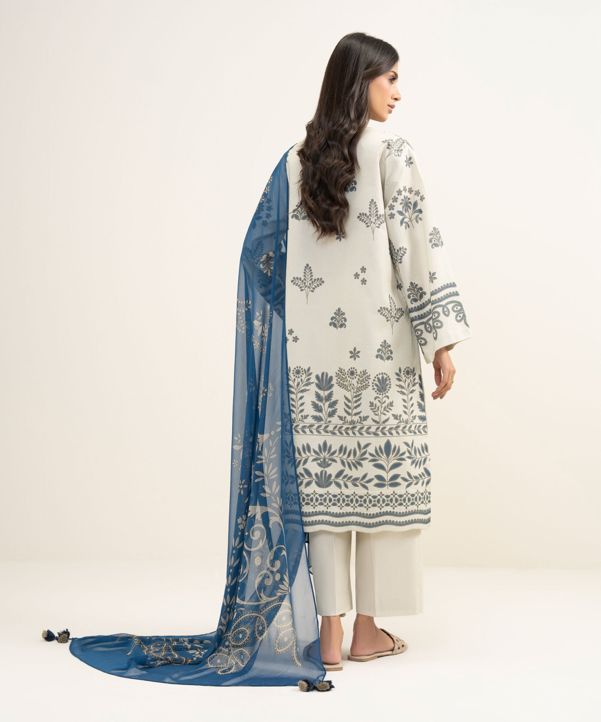 3 Piece - Printed Zari Lawn Suit