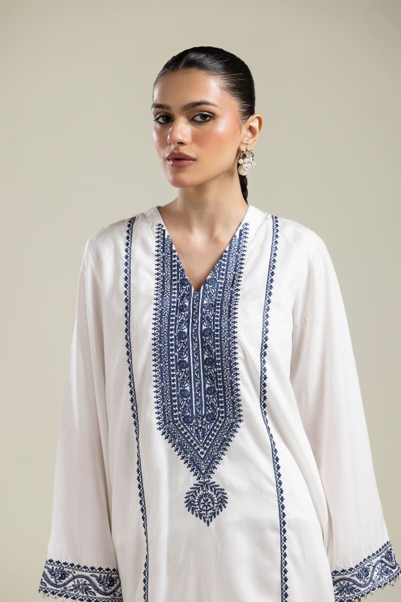 White Embroidered Kurta