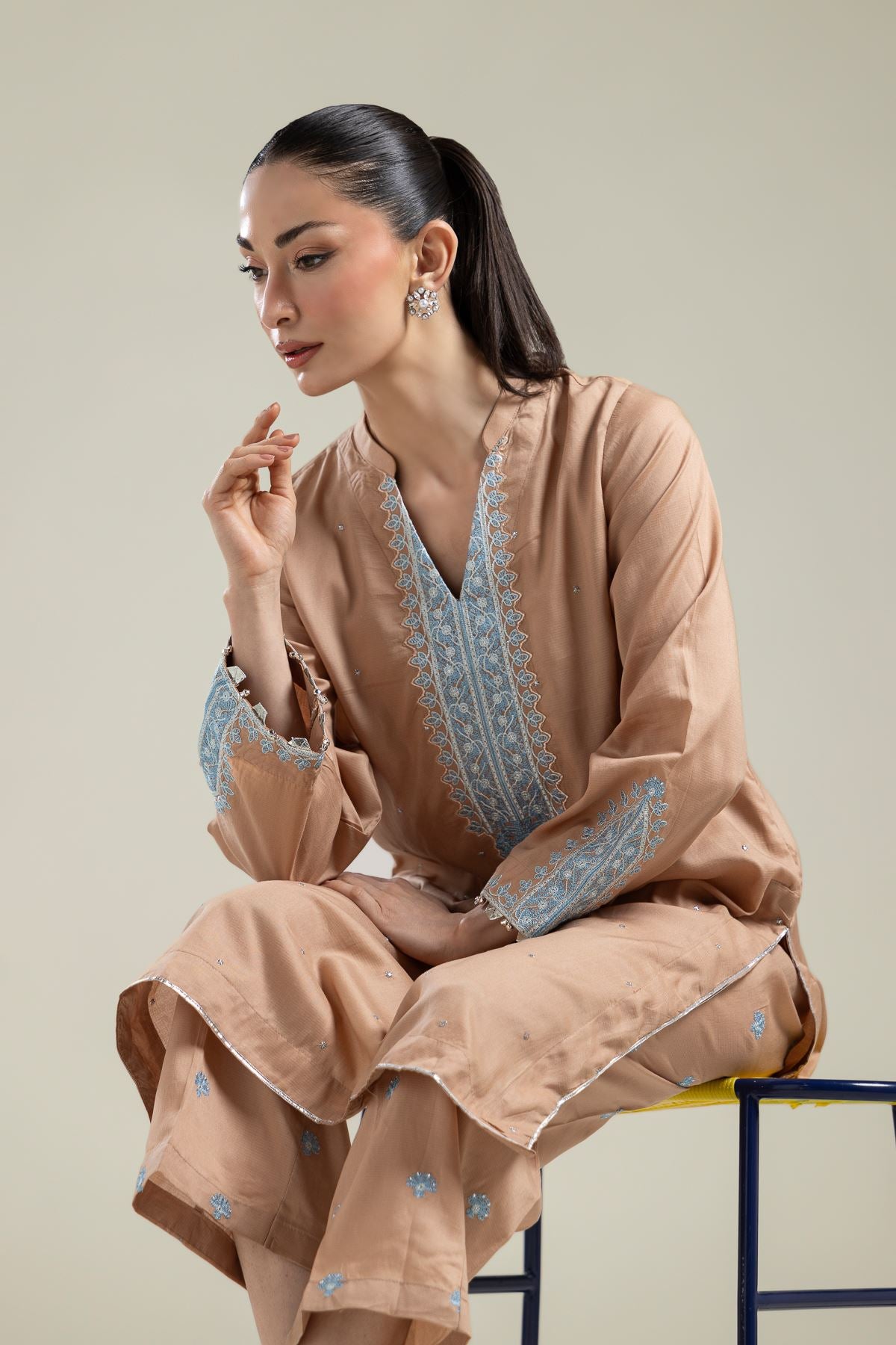 Embroidered V-Neck Kurta