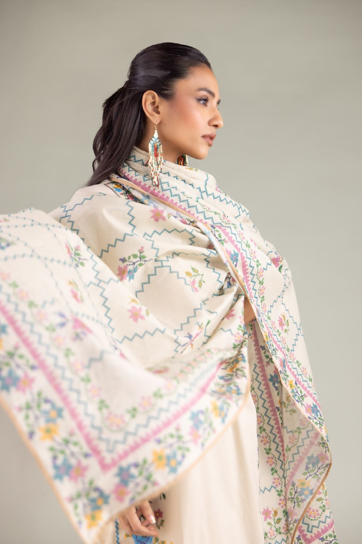 Geometric Tassel Dupatta