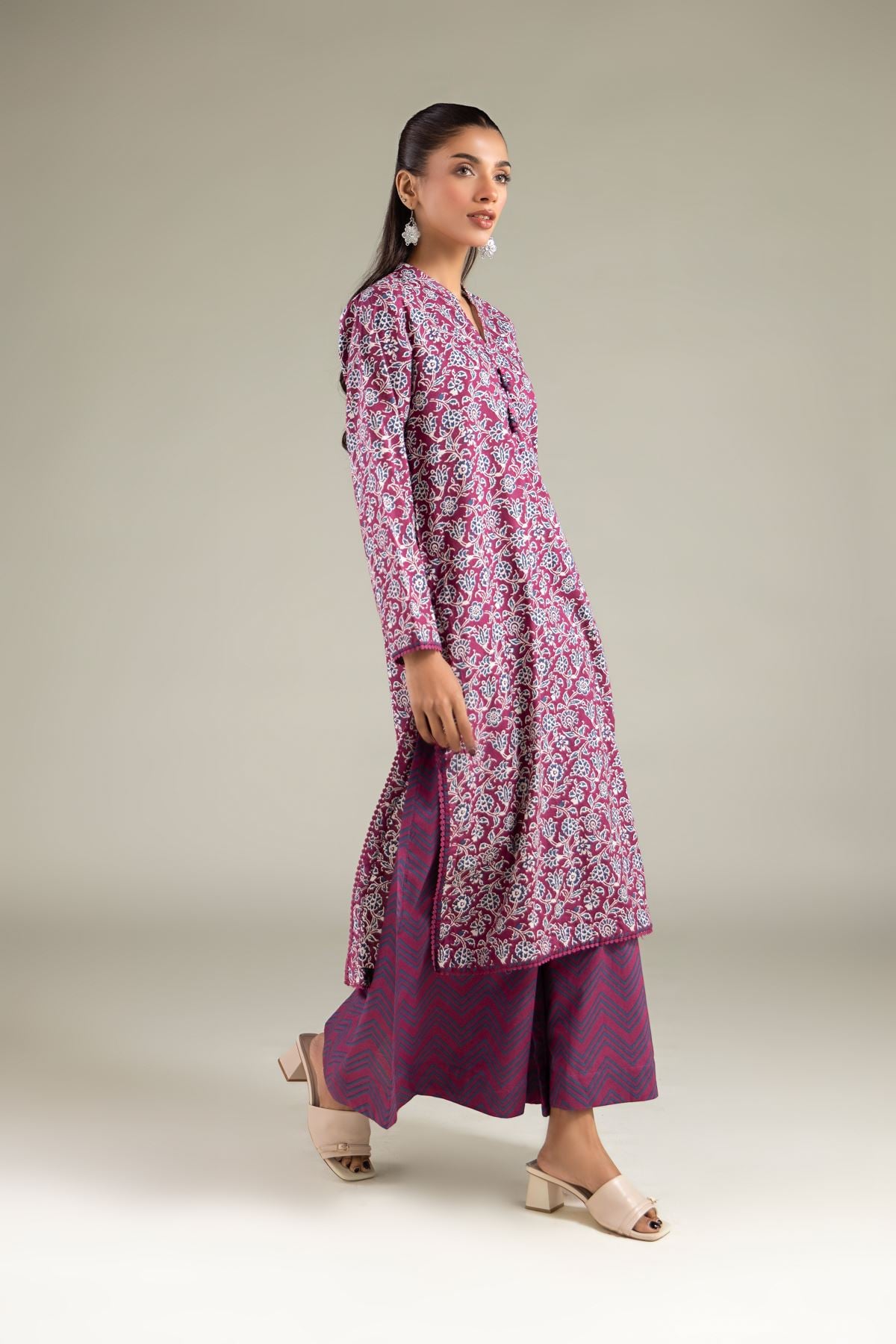Relaxed Geometric Pants