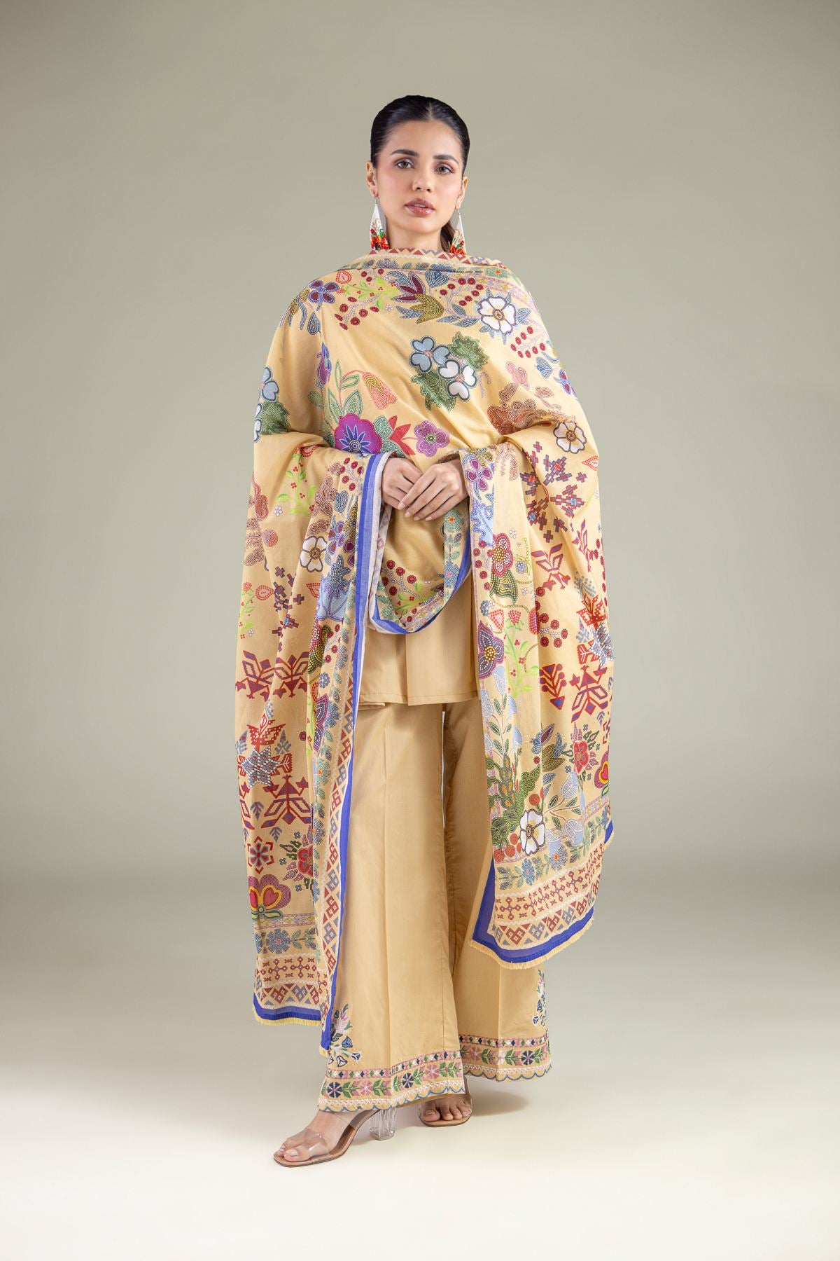 Geometric Threadwork Dupatta