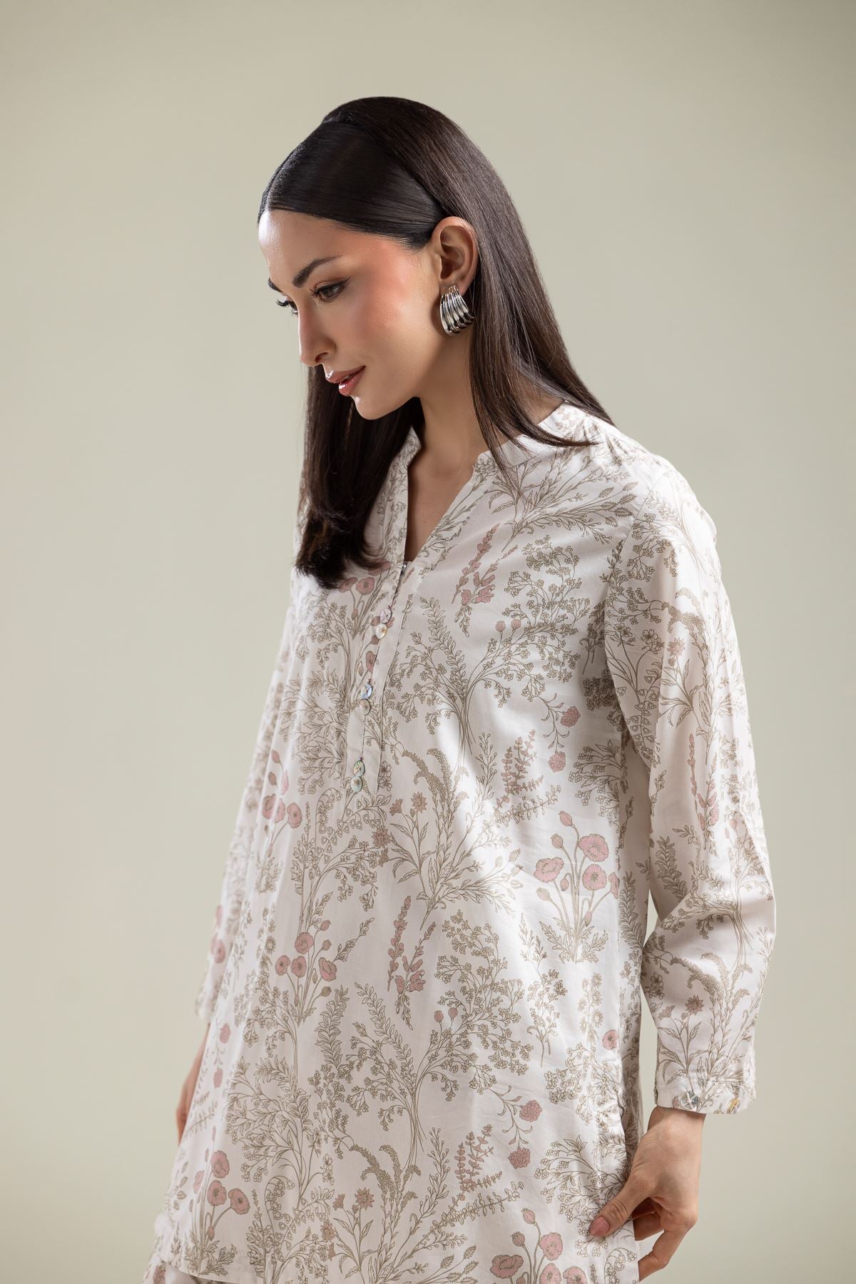 Floral V-Neck Kurta