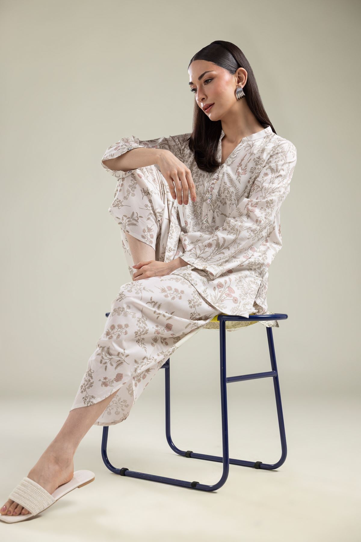 Floral V-Neck Kurta