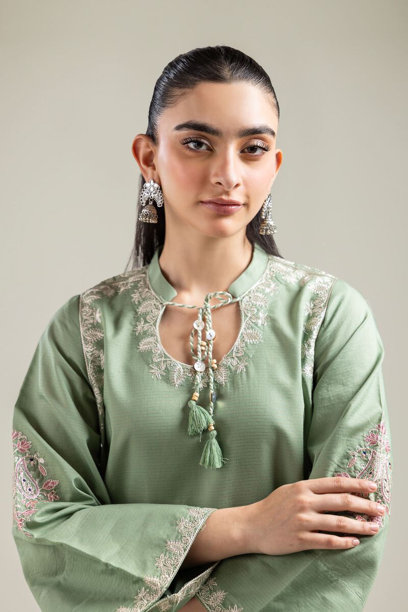 Floral Embroidered Kurta