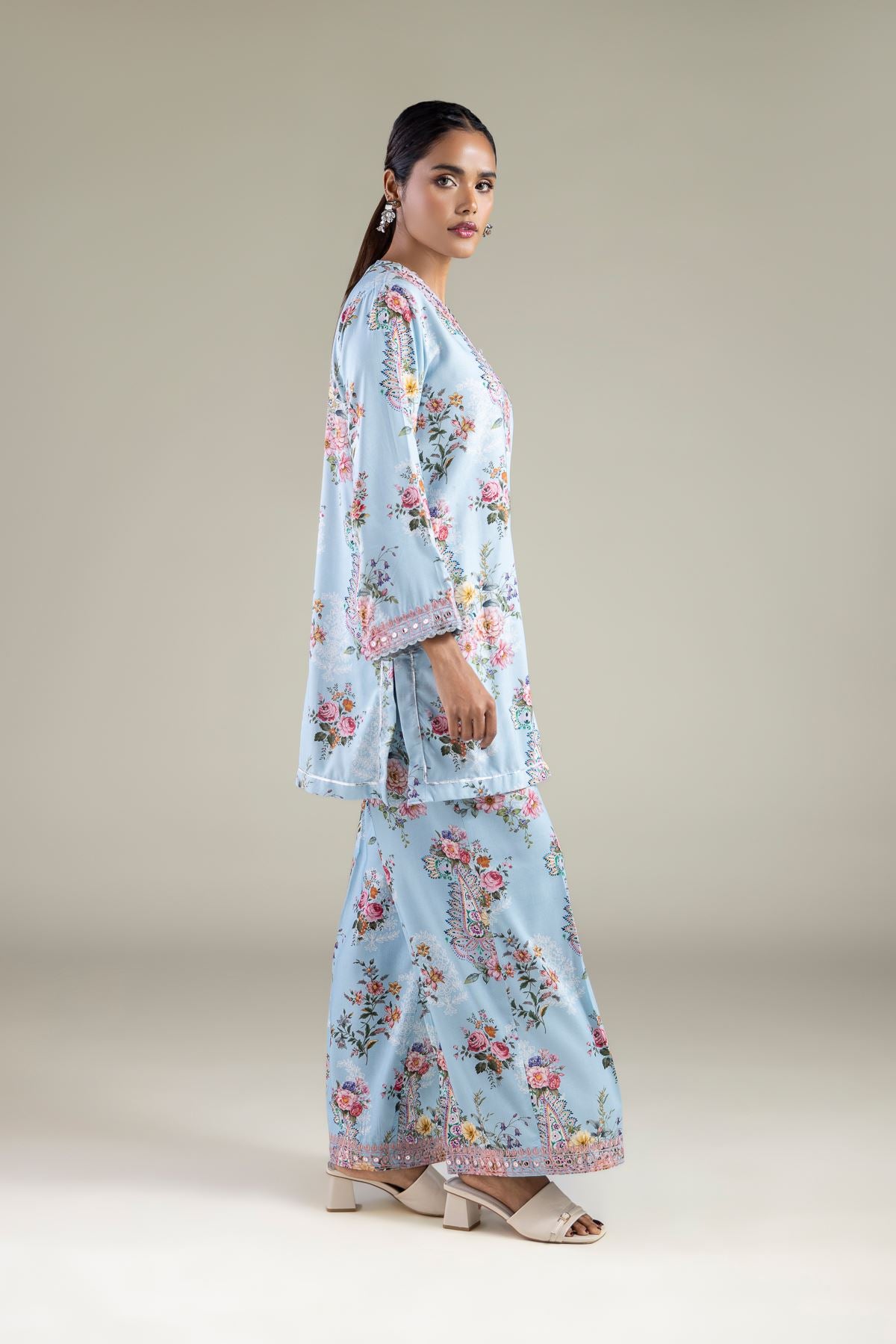 Paisley V-Neck Kurta