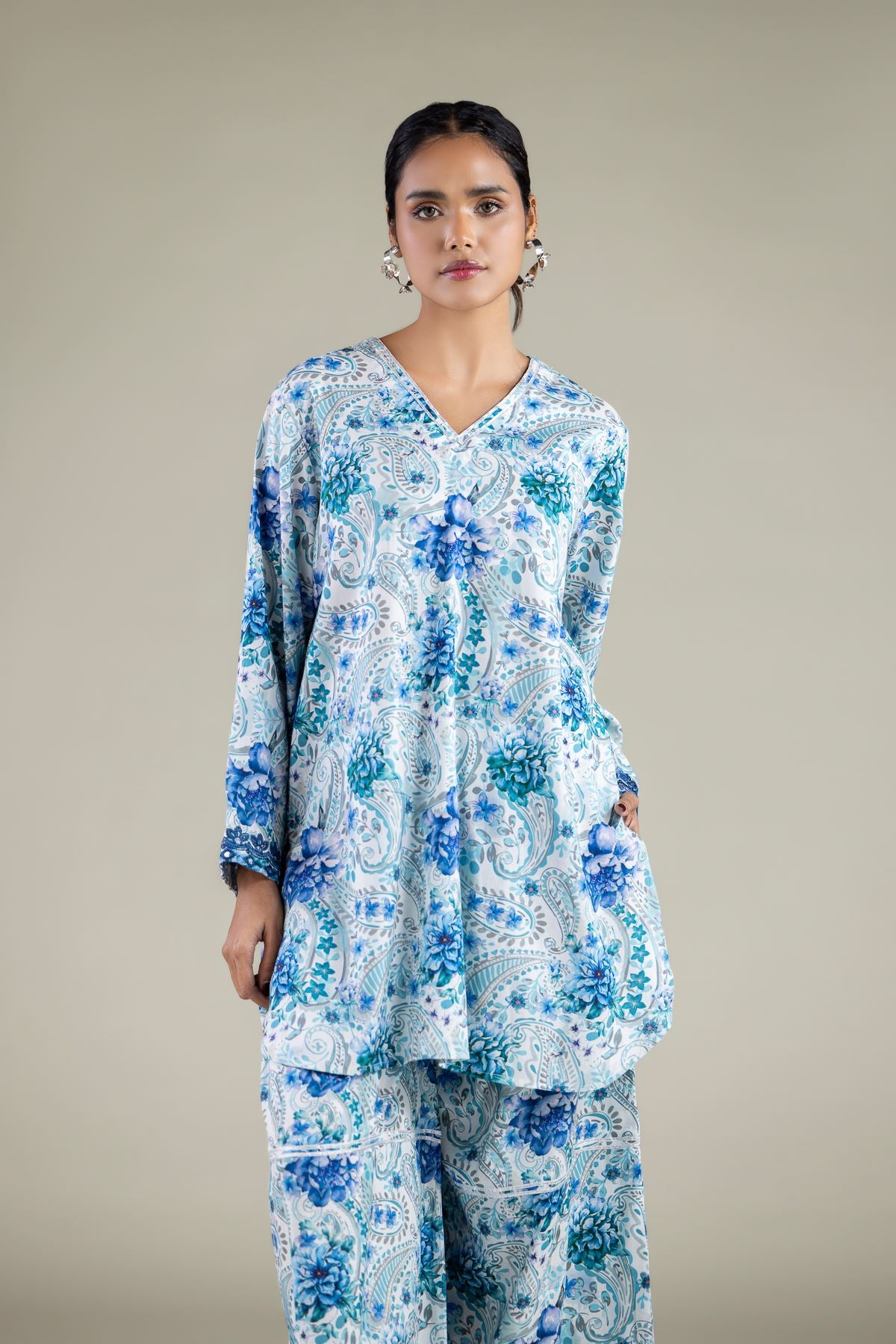 Paisley V-Neck Kurta