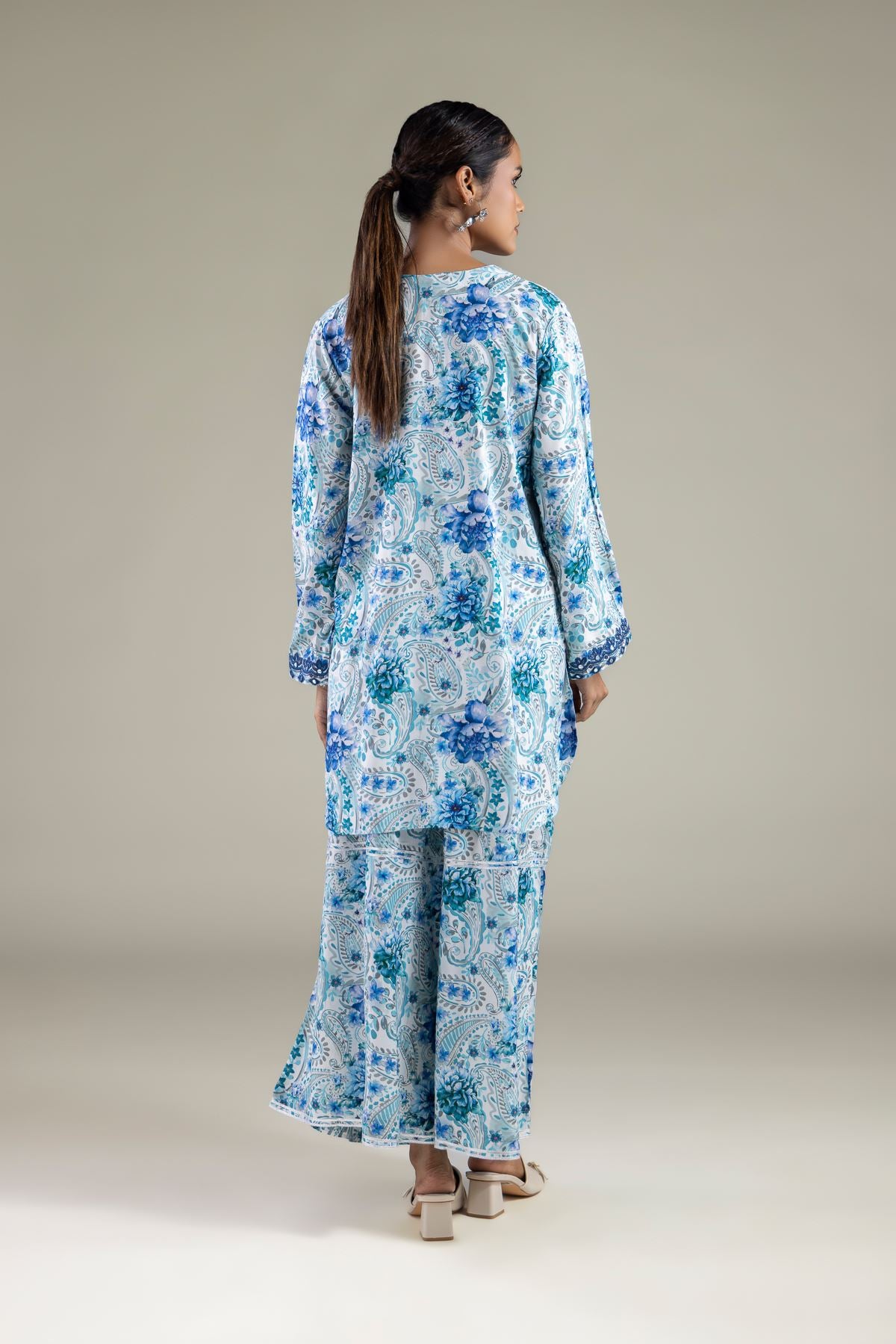 Paisley V-Neck Kurta