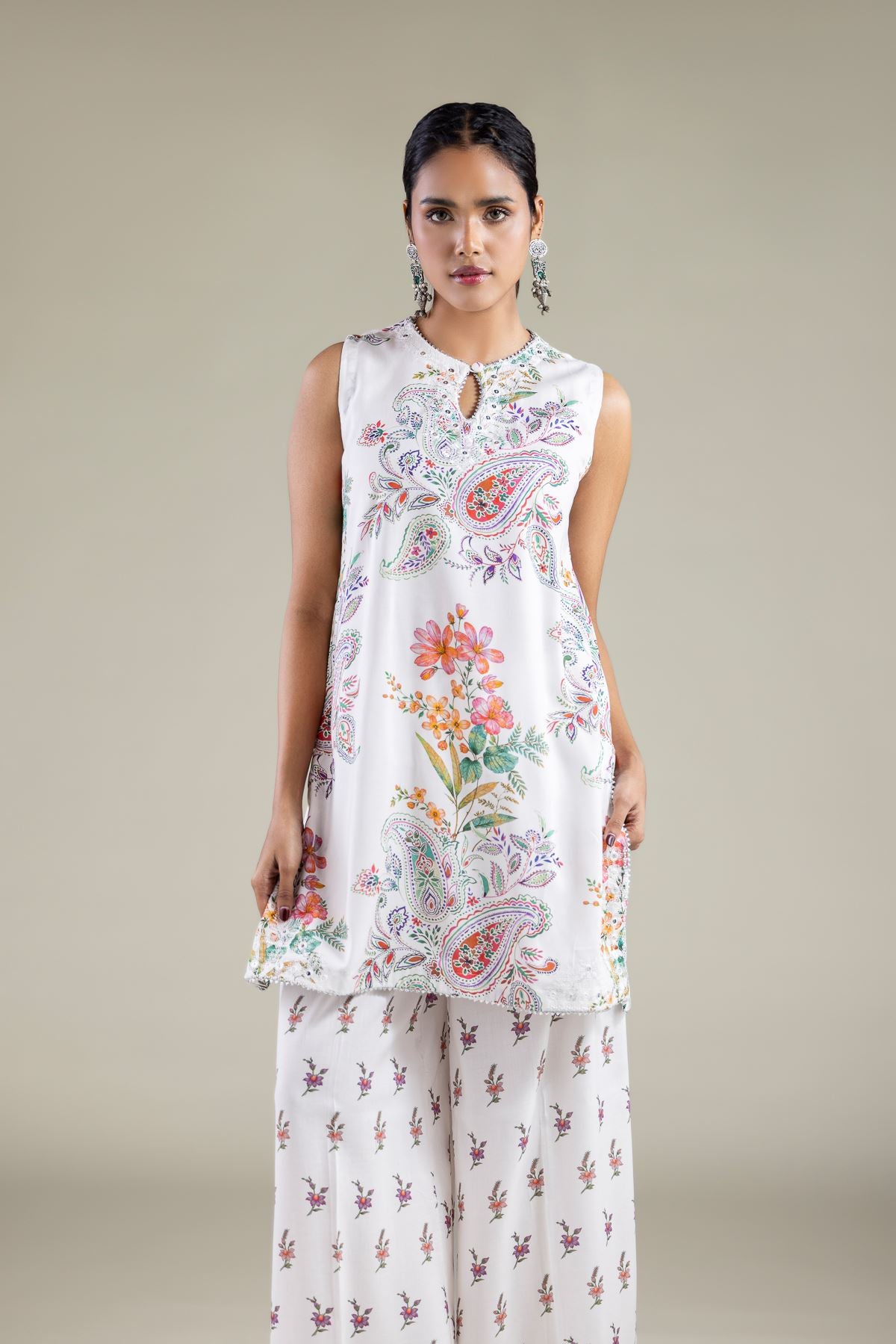 Floral Sleeveless Kurta