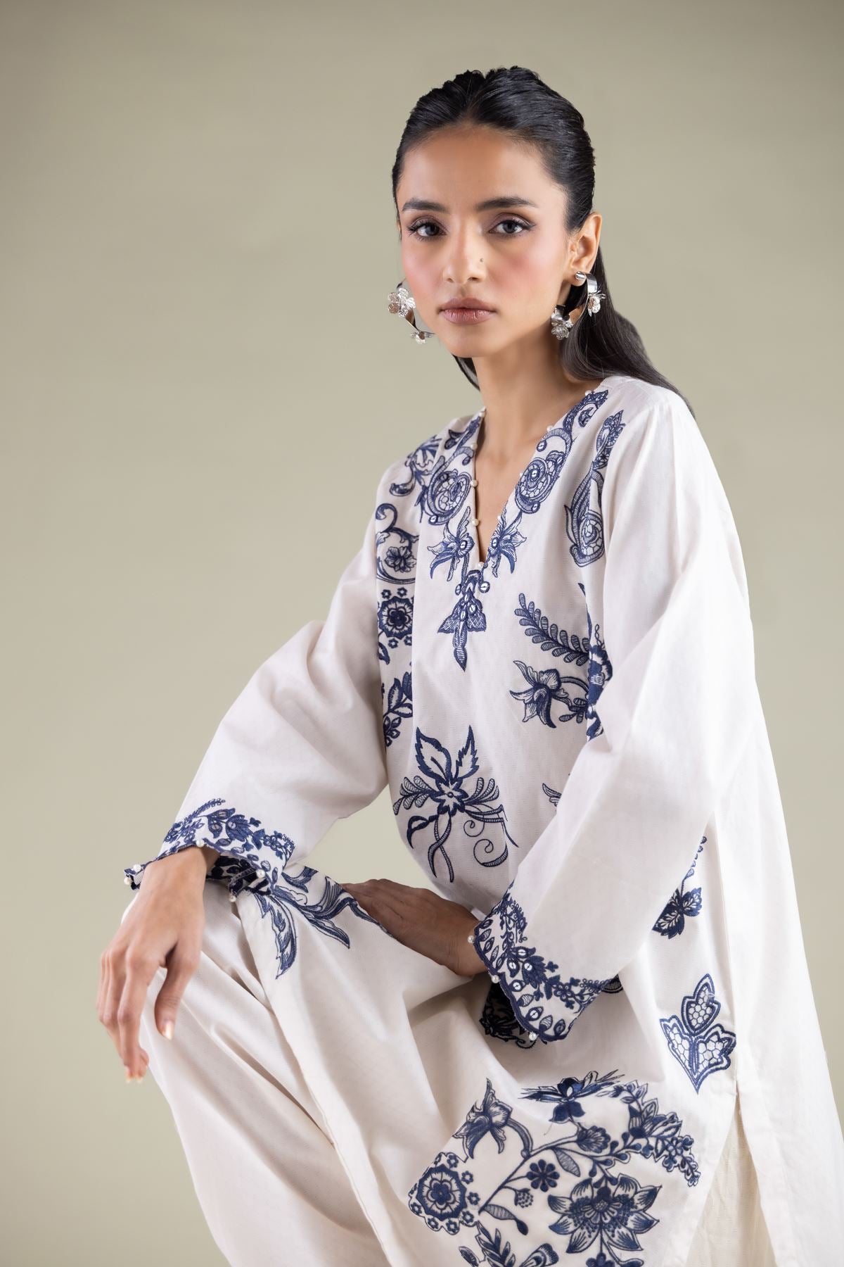 Floral V-Neck Kurta