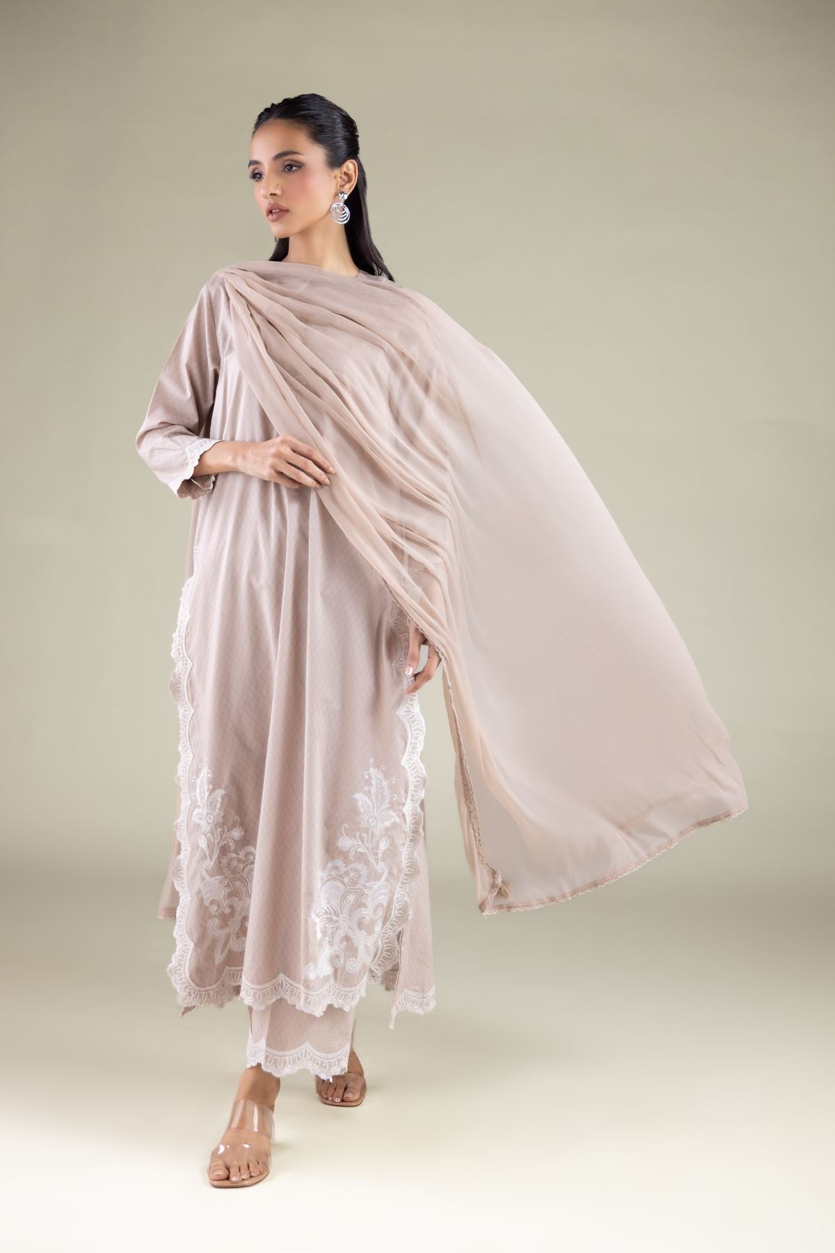 Draped Lace Dupatta