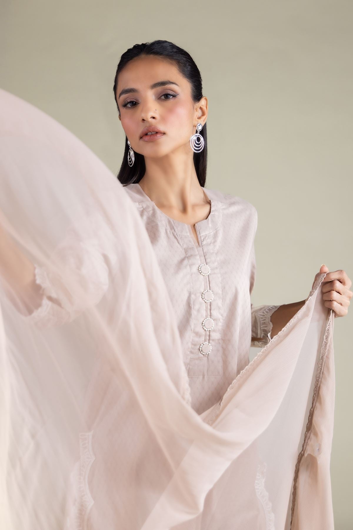 Draped Lace Dupatta