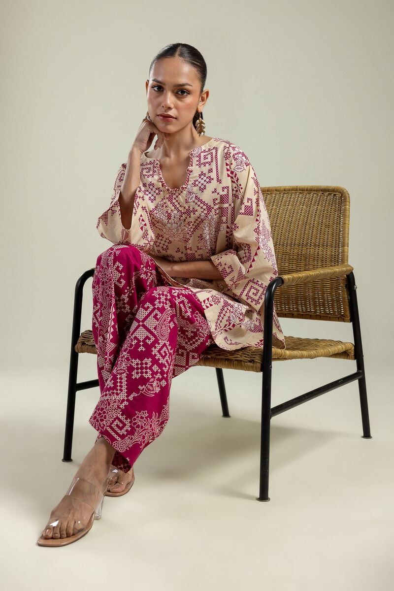 Round V-Neck Kurta
