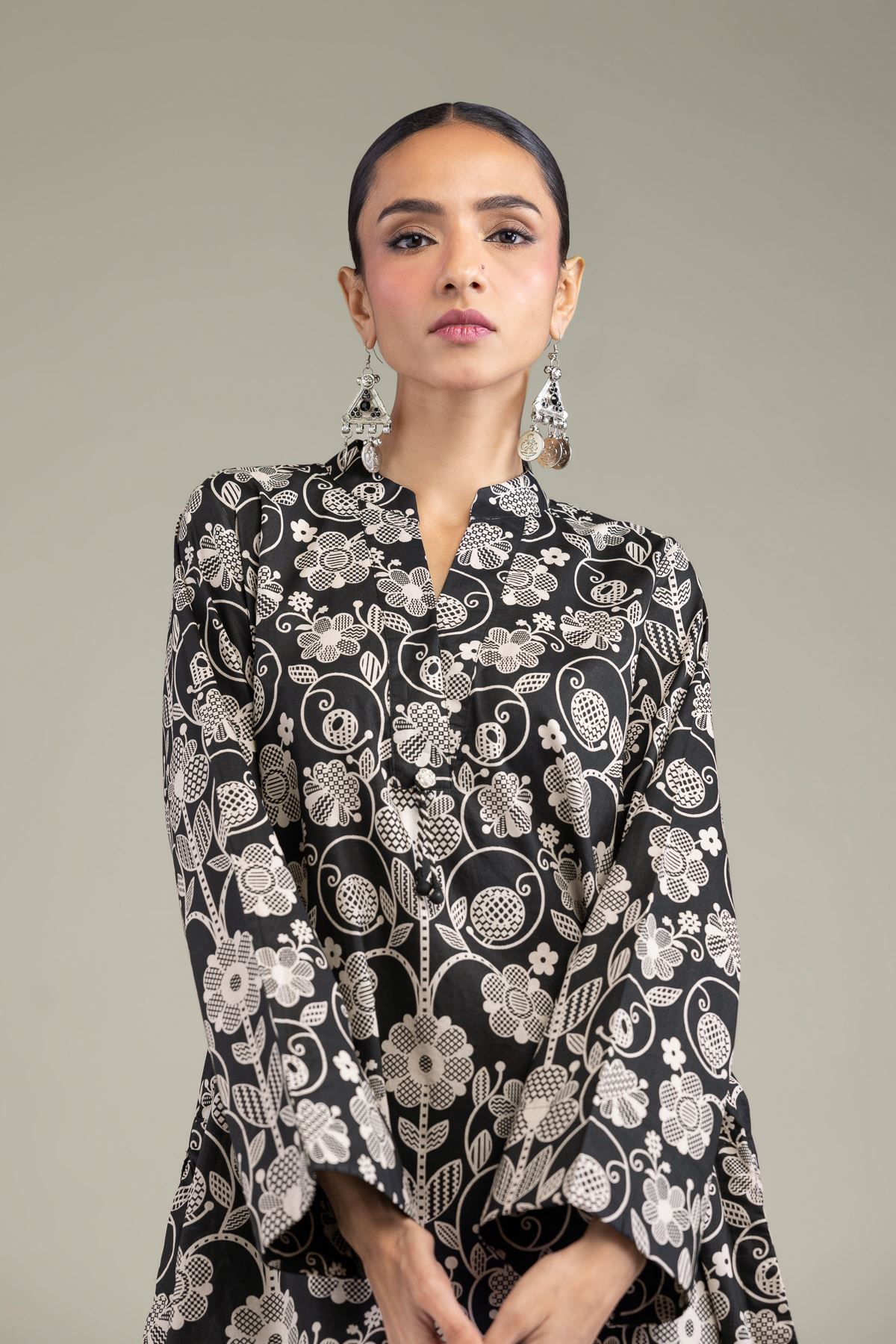 Black V-Neck Kurta