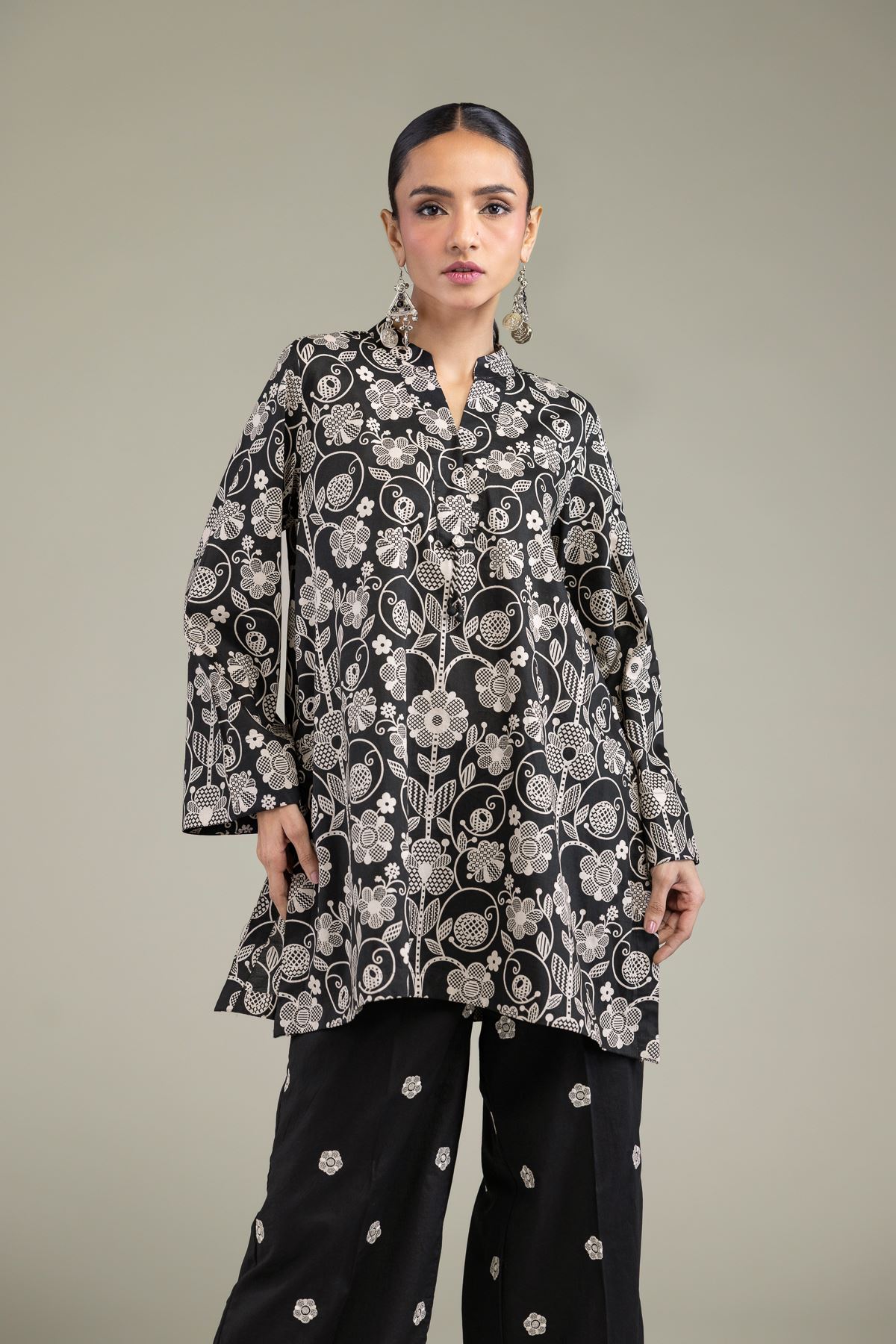 Black V-Neck Kurta